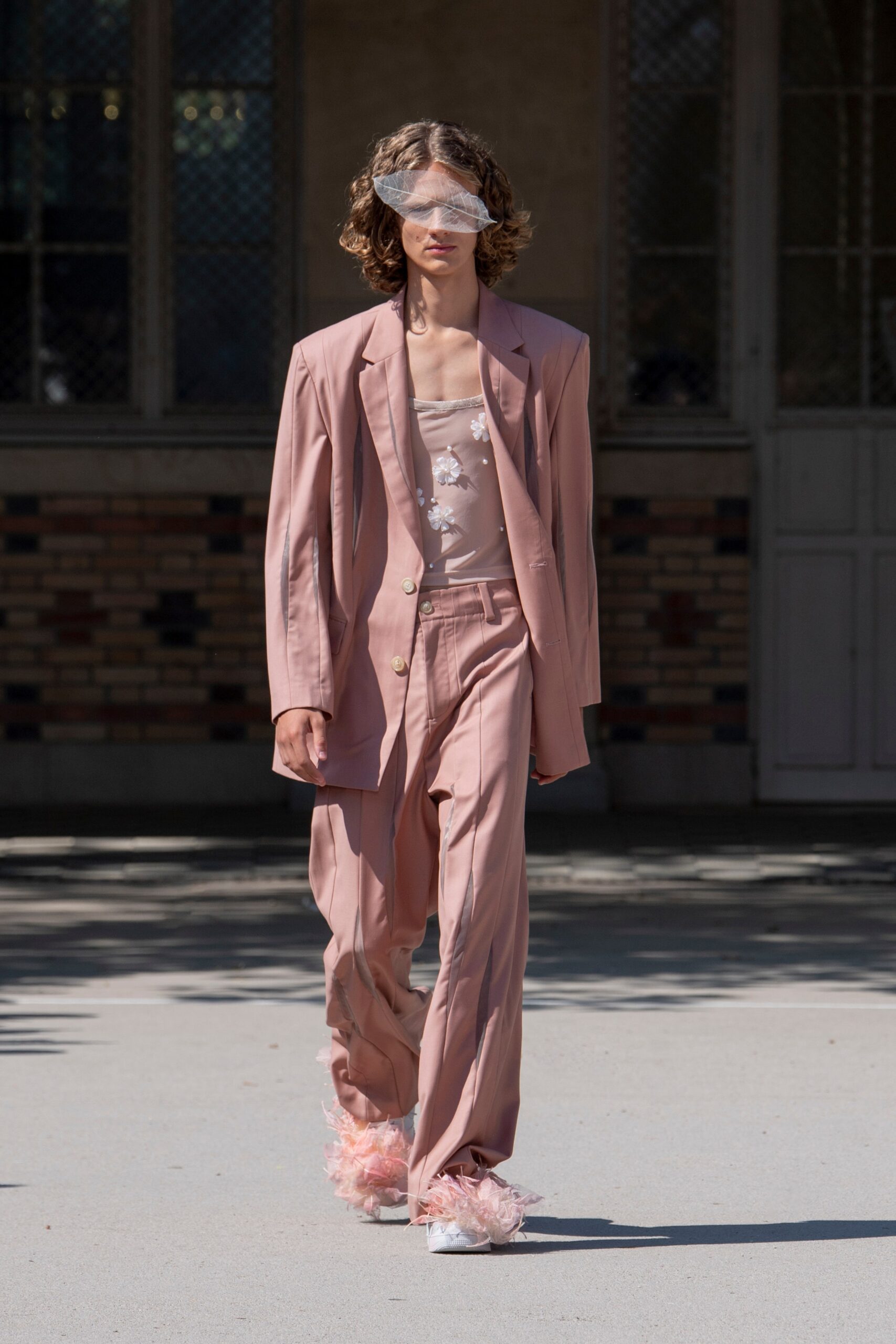Feng Chen Wang S/S 24 Menswear Look 30