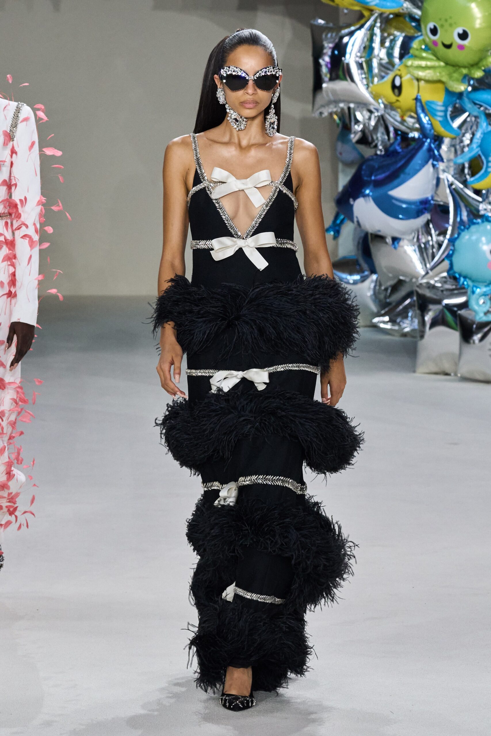 Giambattista Valli F/W 22 Couture Look 30