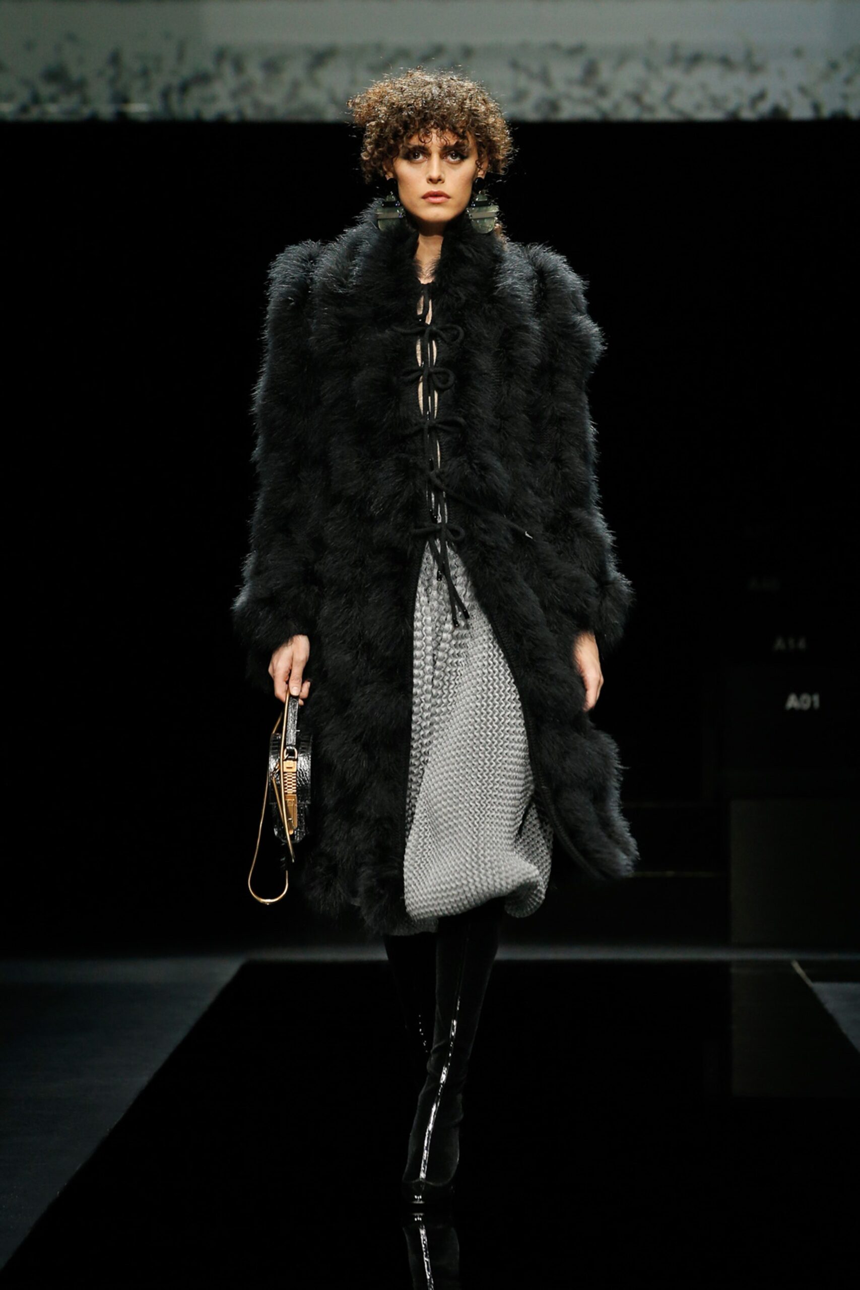 Giorgio Armani F/W 20 Look 30
