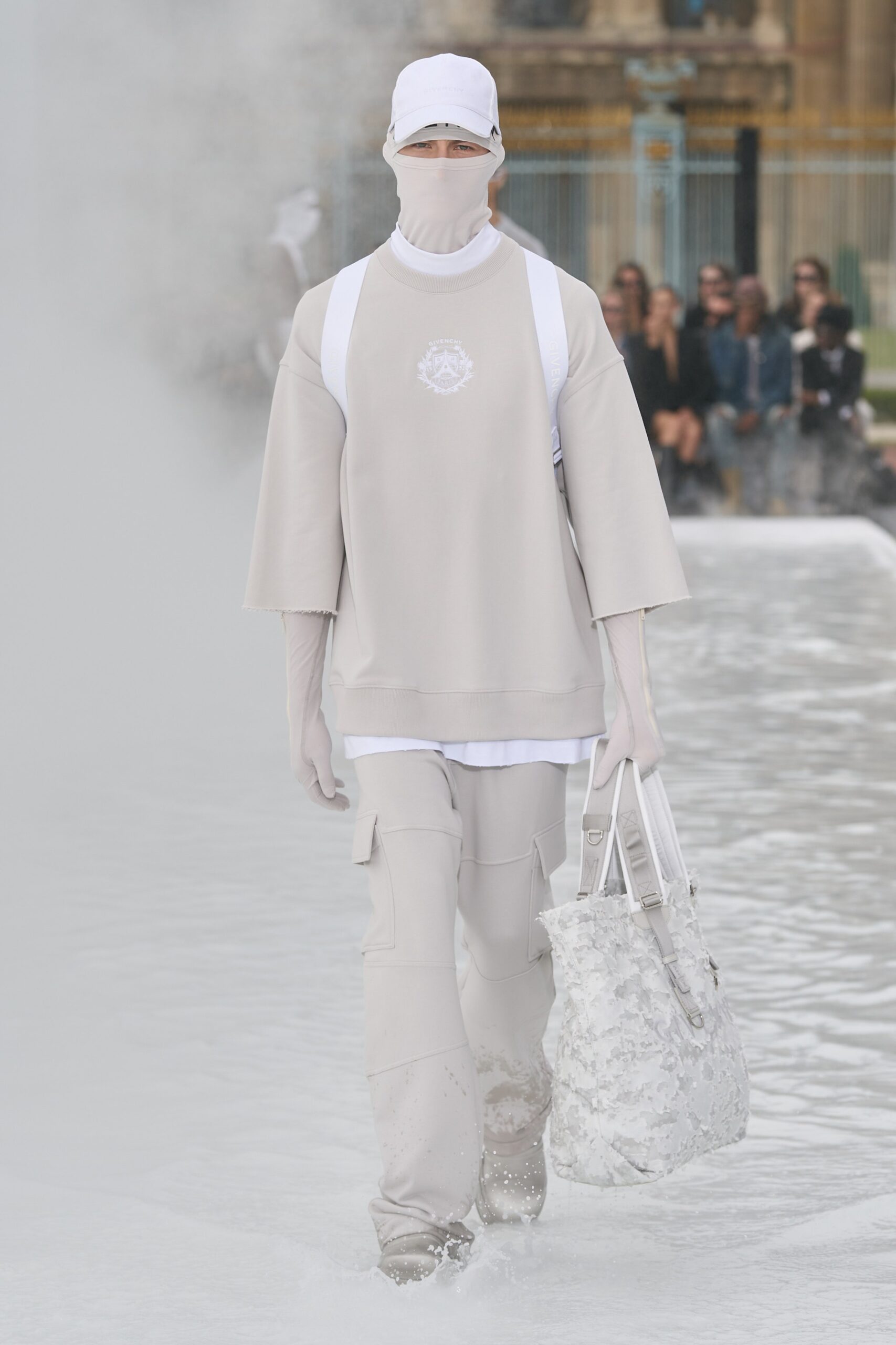 Givenchy S/S 23 Menswear Look 30