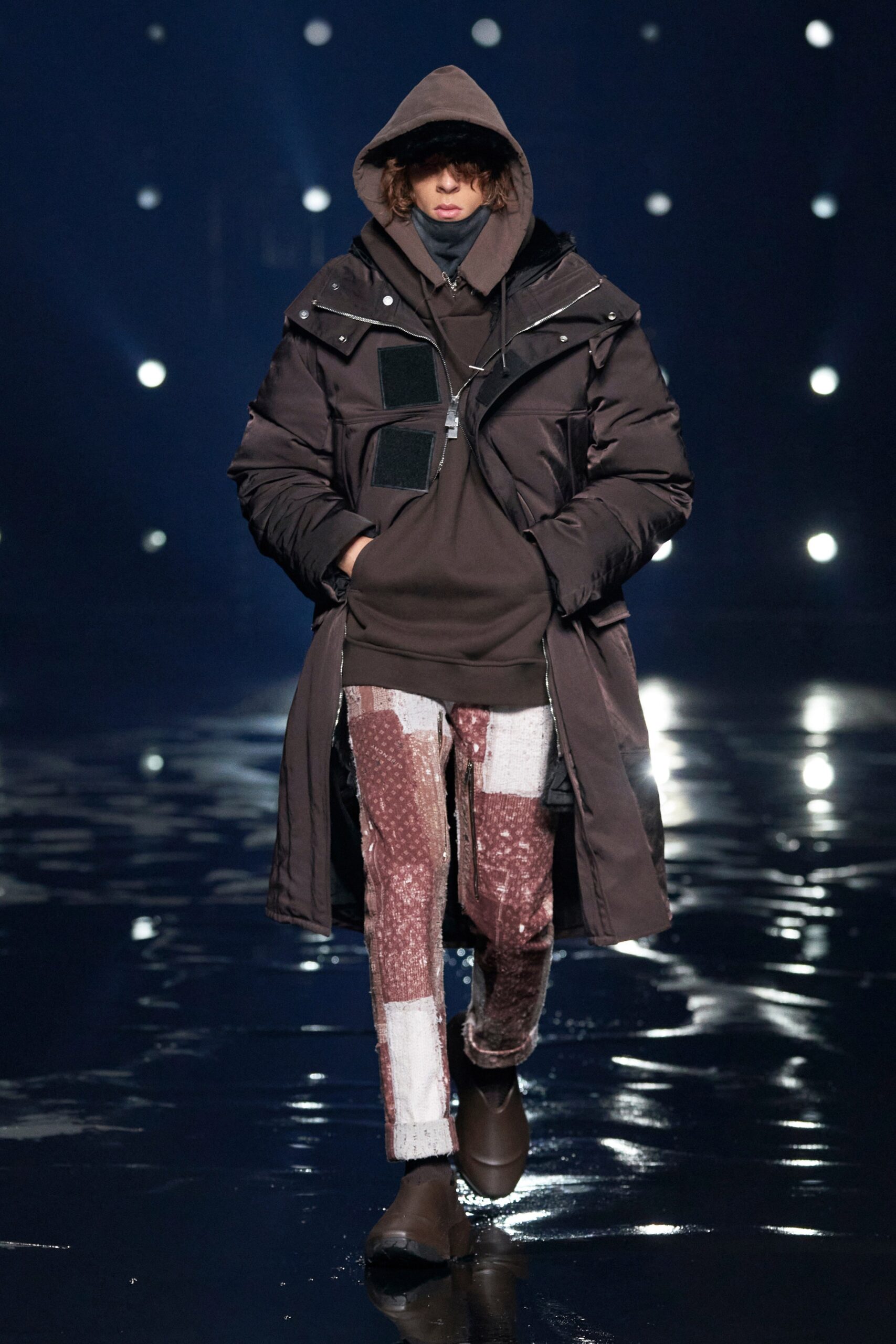 Givenchy F/W 21 Look 31