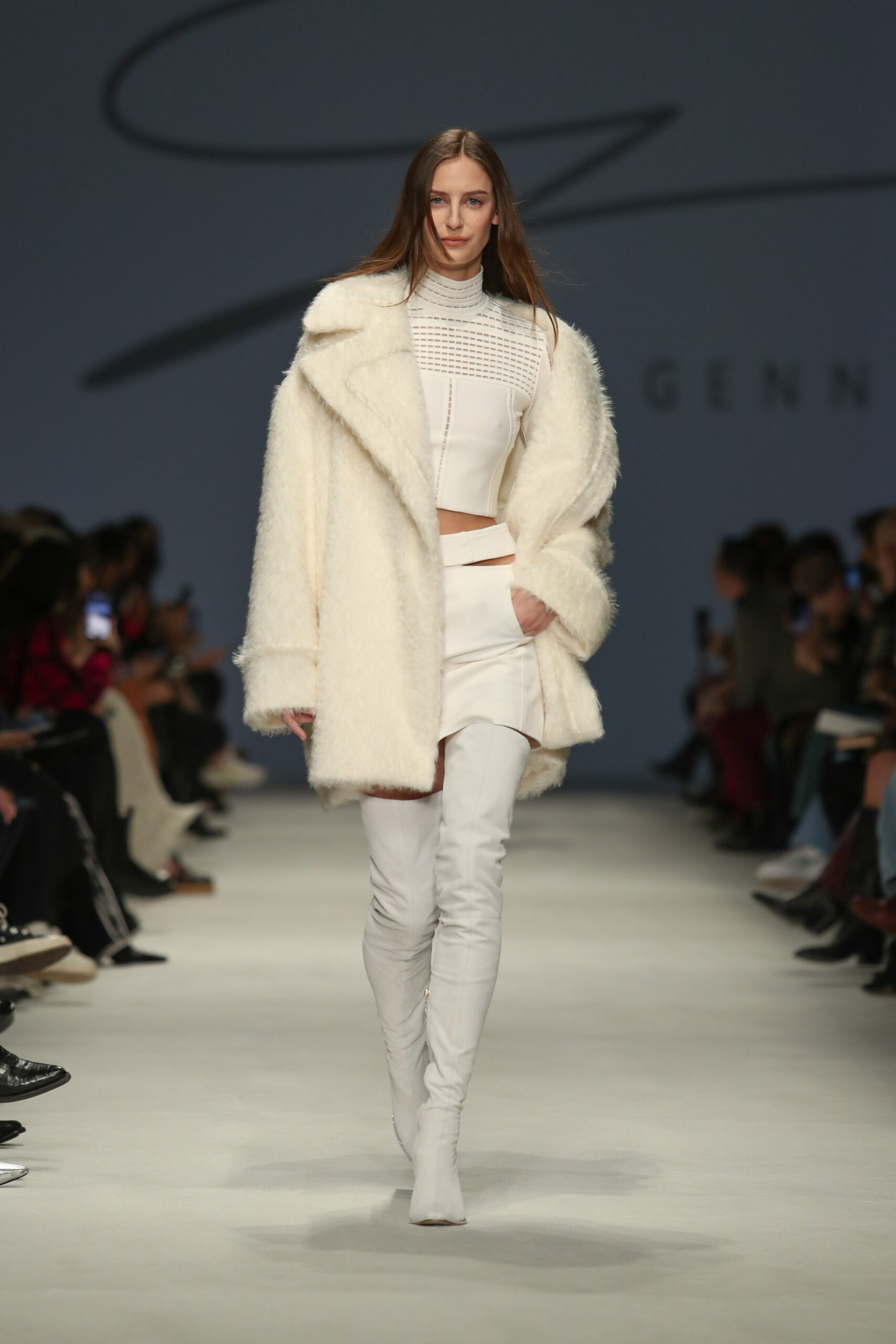 Genny F/W 22 Look 32