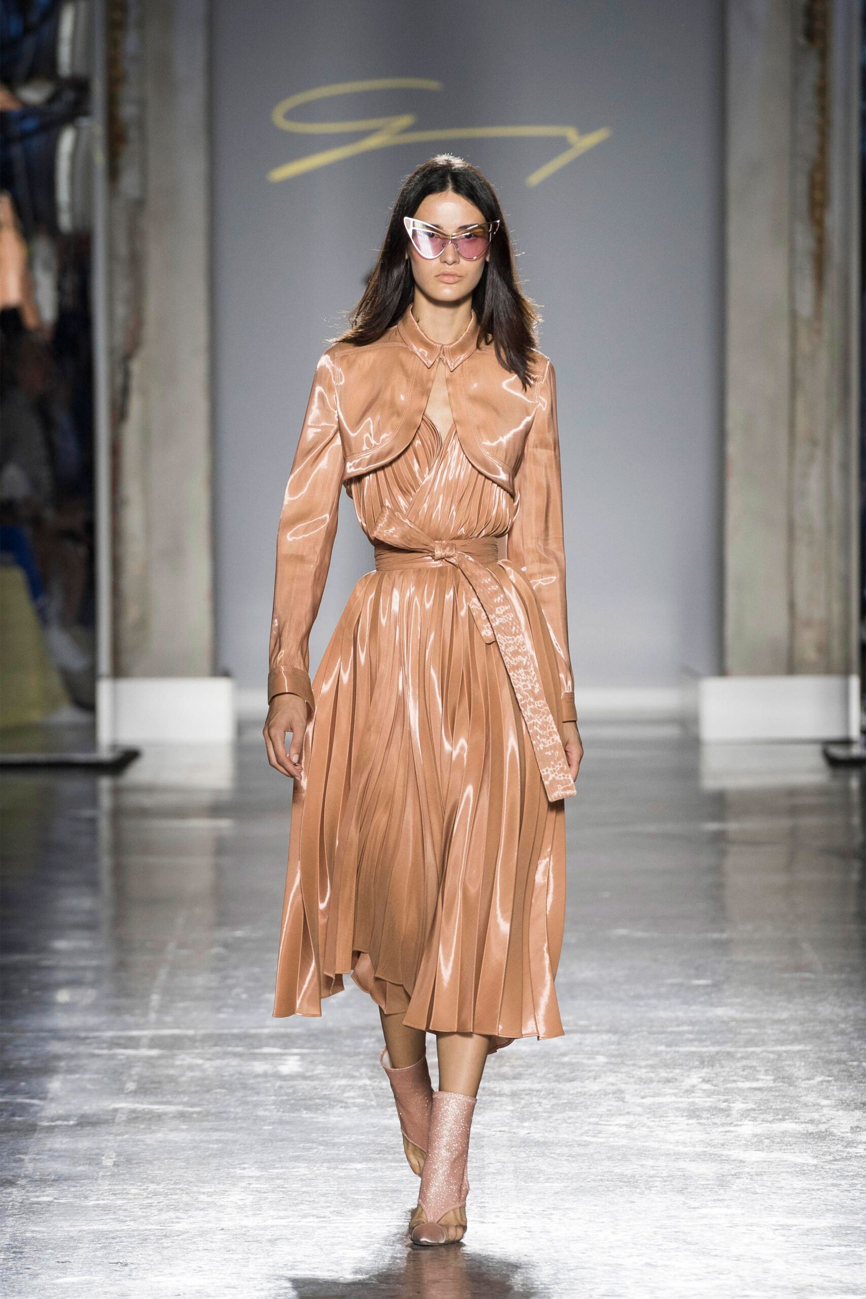 Genny S/S 19 Look 31