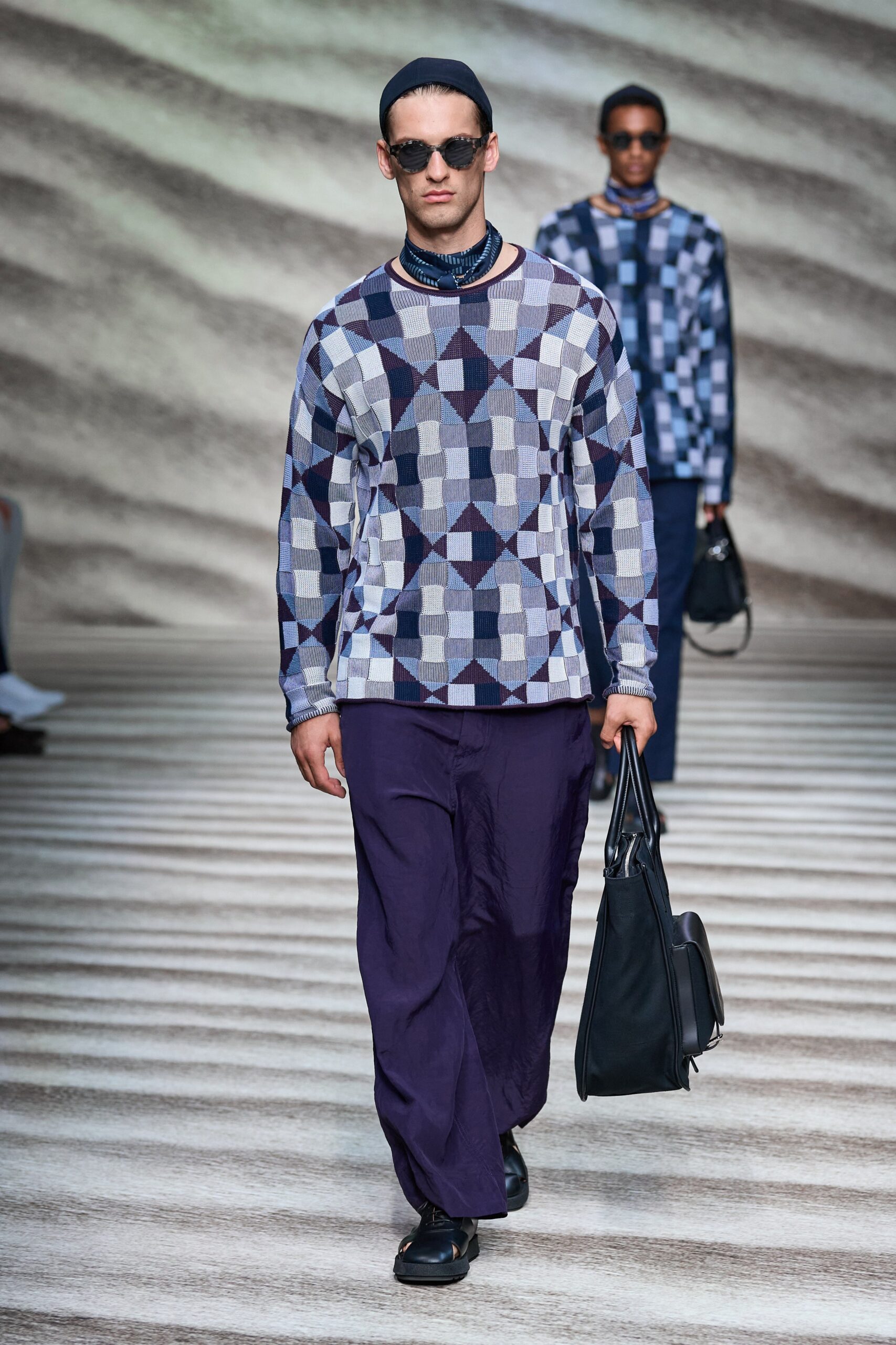 Giorgio Armani S/S 23 Menswear Look 31