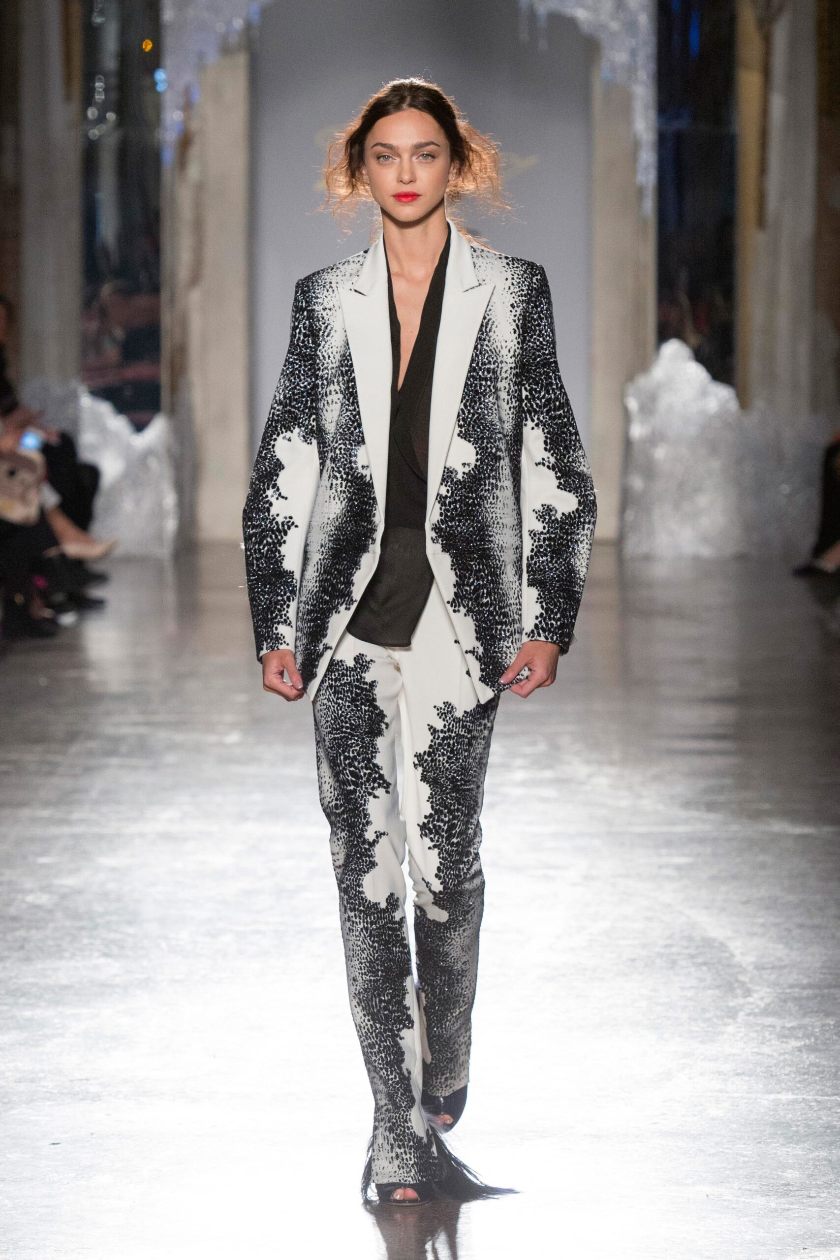 Genny F/W 19 Look 32