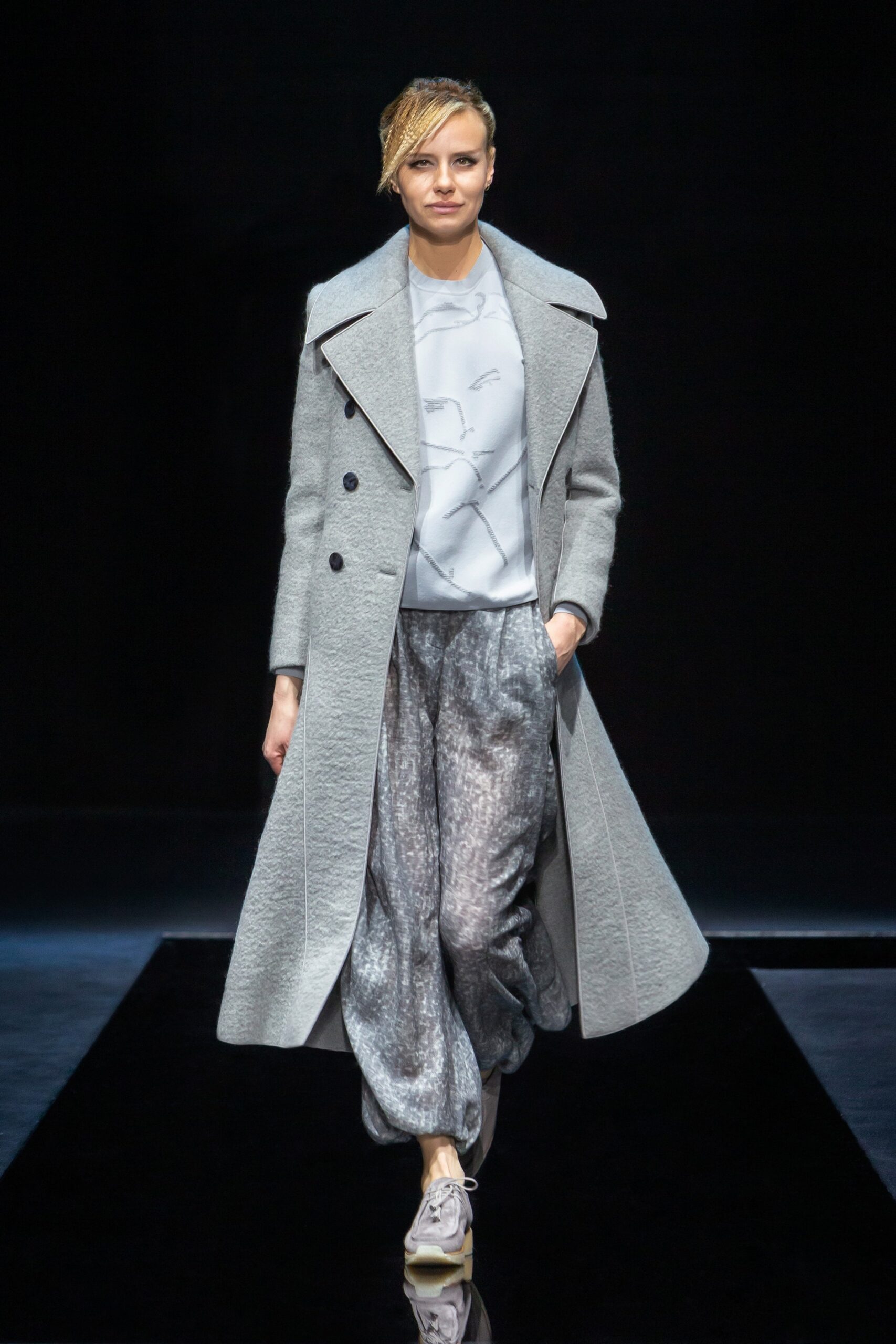 Giorgio Armani F/W 21 Look 32