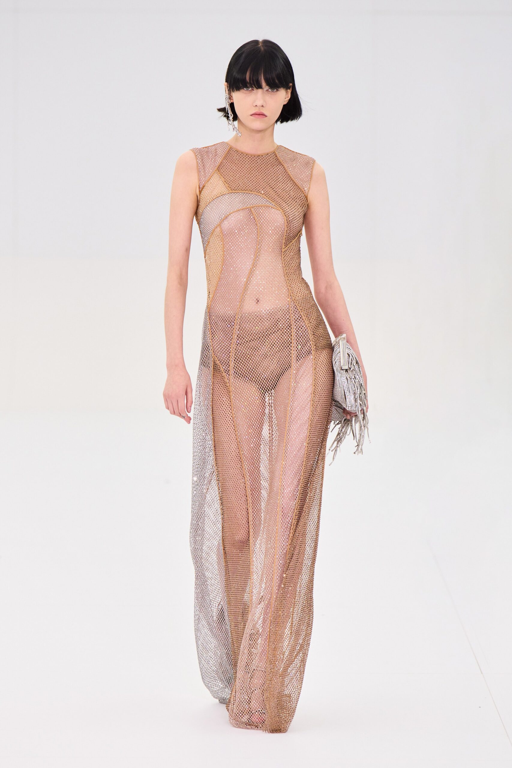 Fendi F/W 22 Couture Look 32