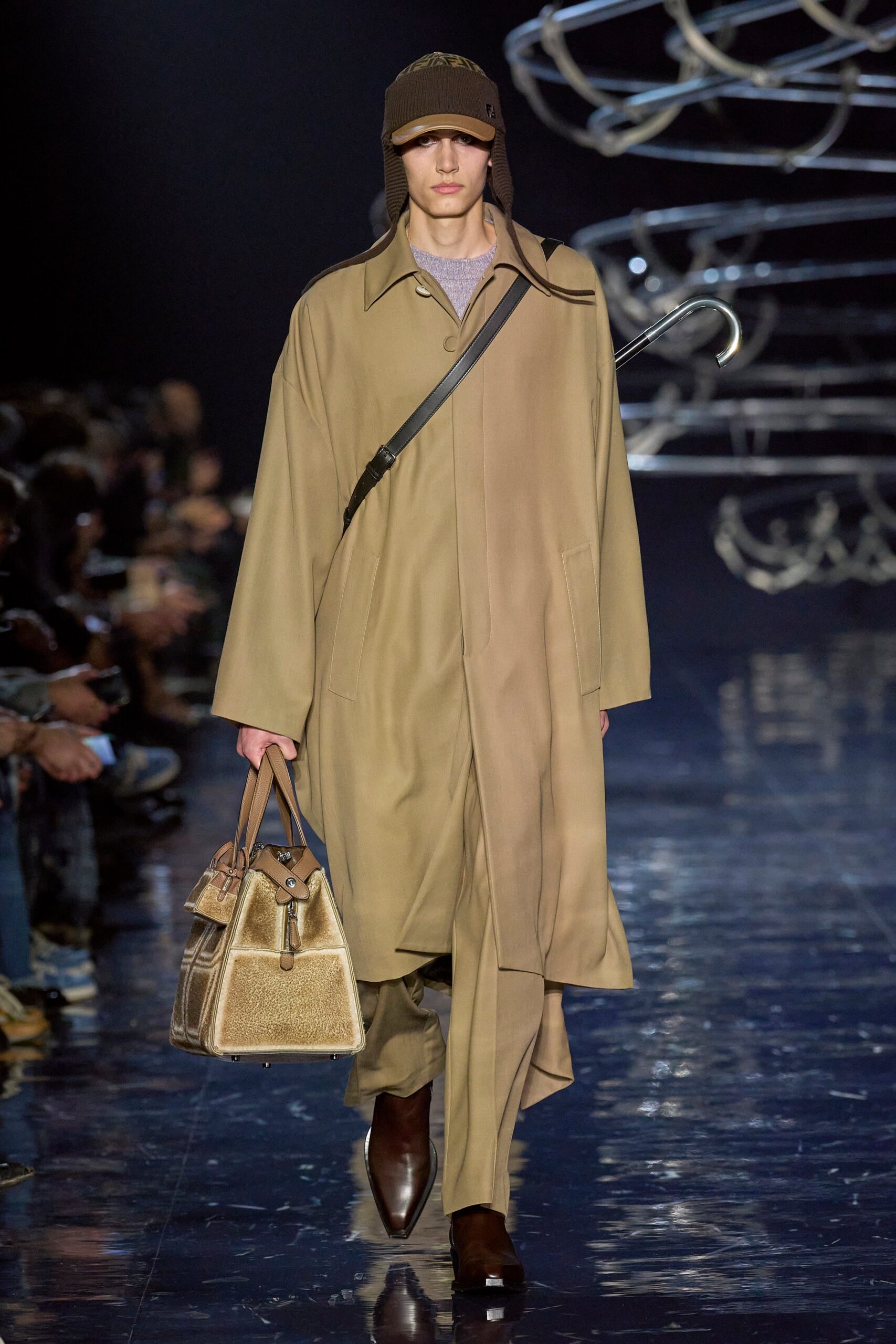 Fendi F/W 23 Menswear Look 32