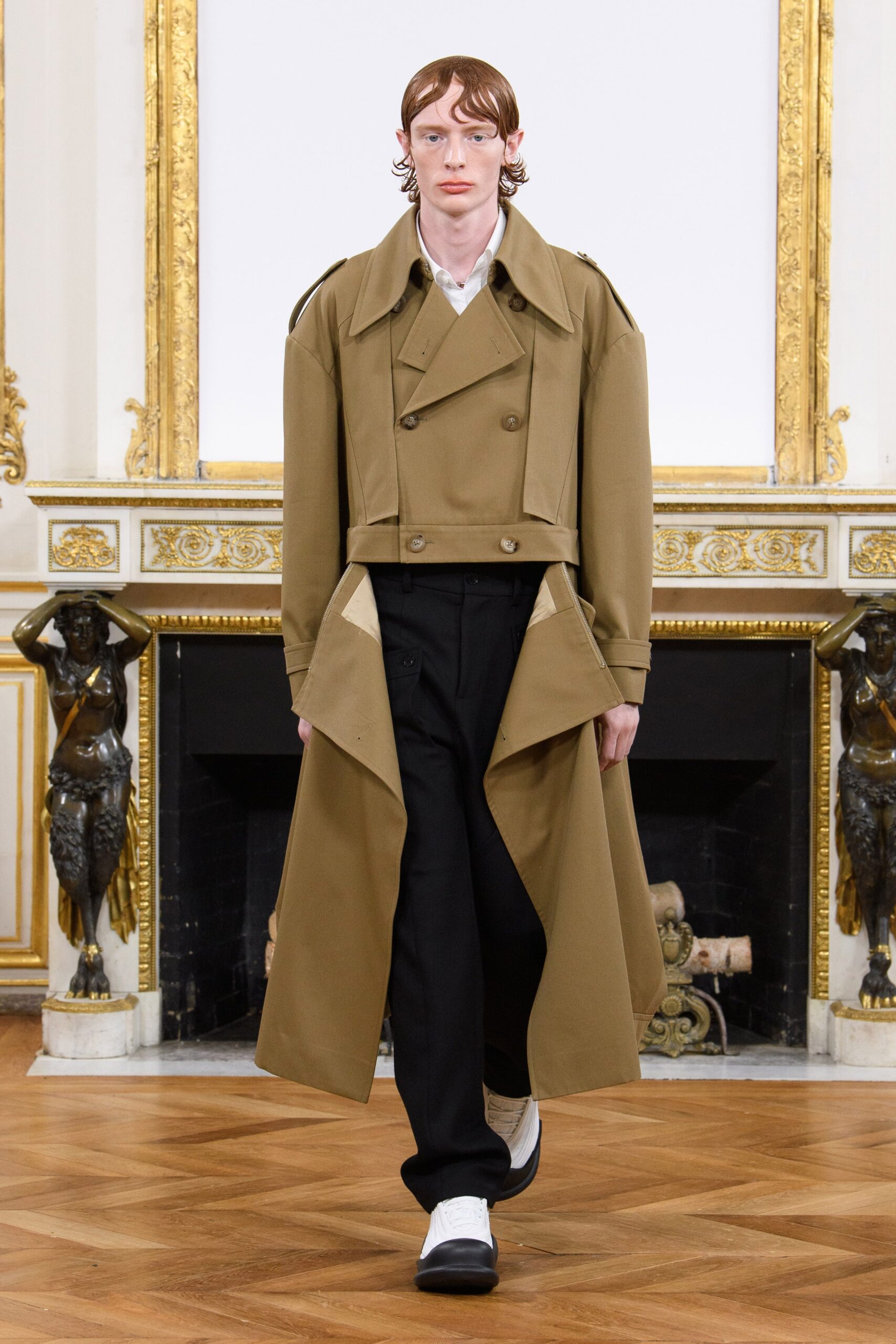 Feng Chen Wang F/W 23 Menswear Look 32