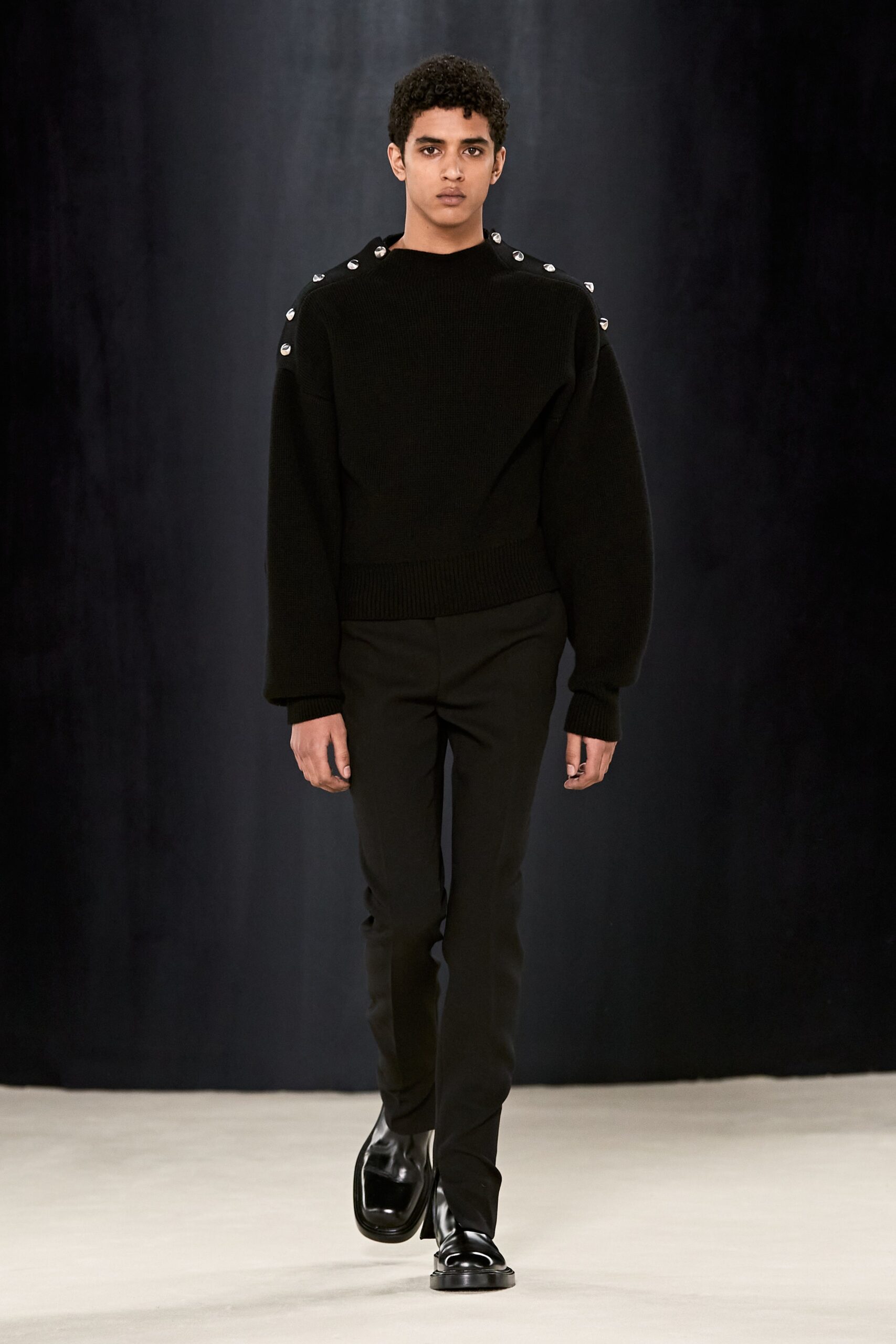 Ferragamo F/W 23 Look 32