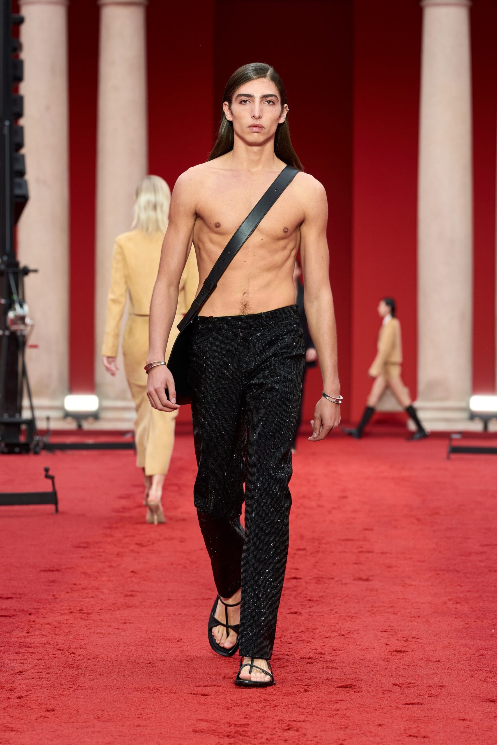 Ferragamo S/S 23 Look 32