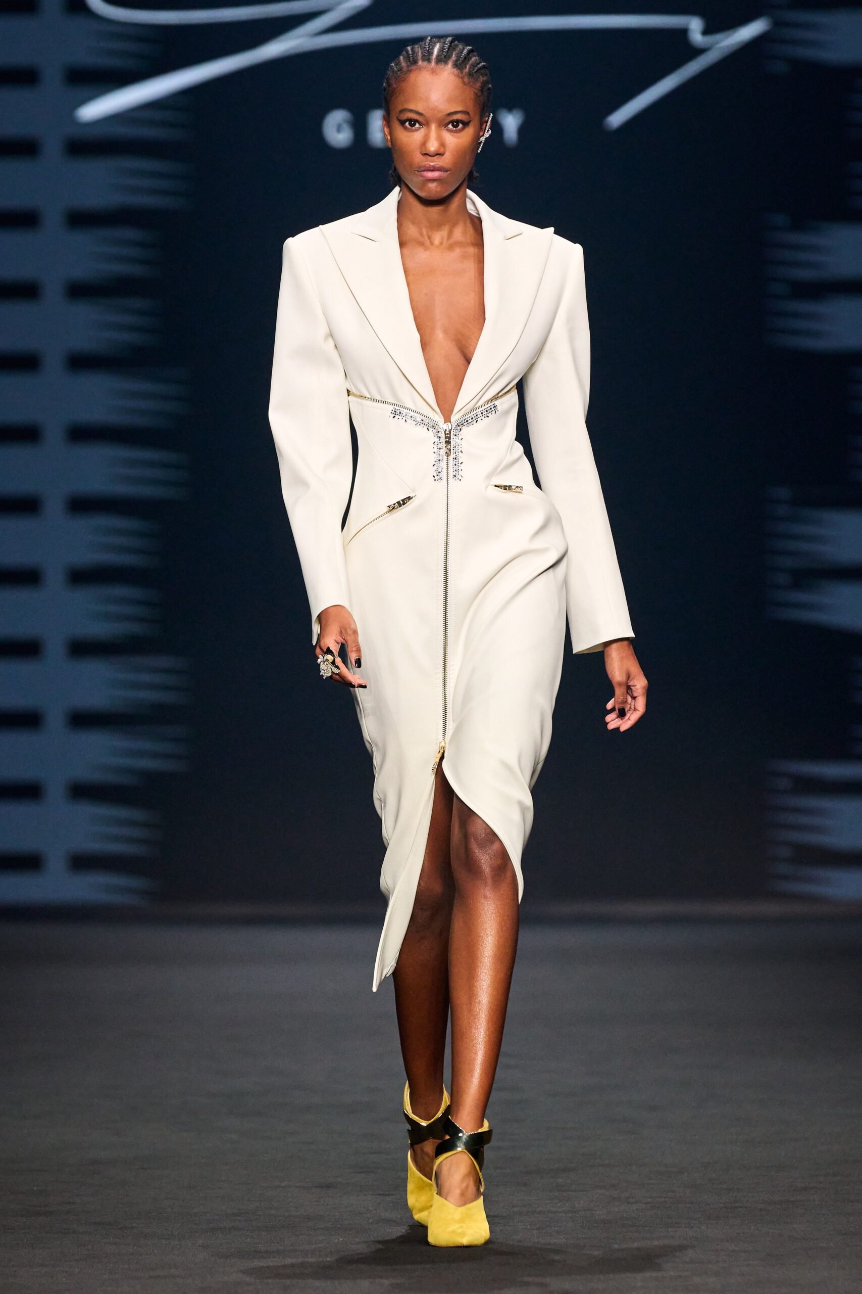 Genny F/W 23 Look 32