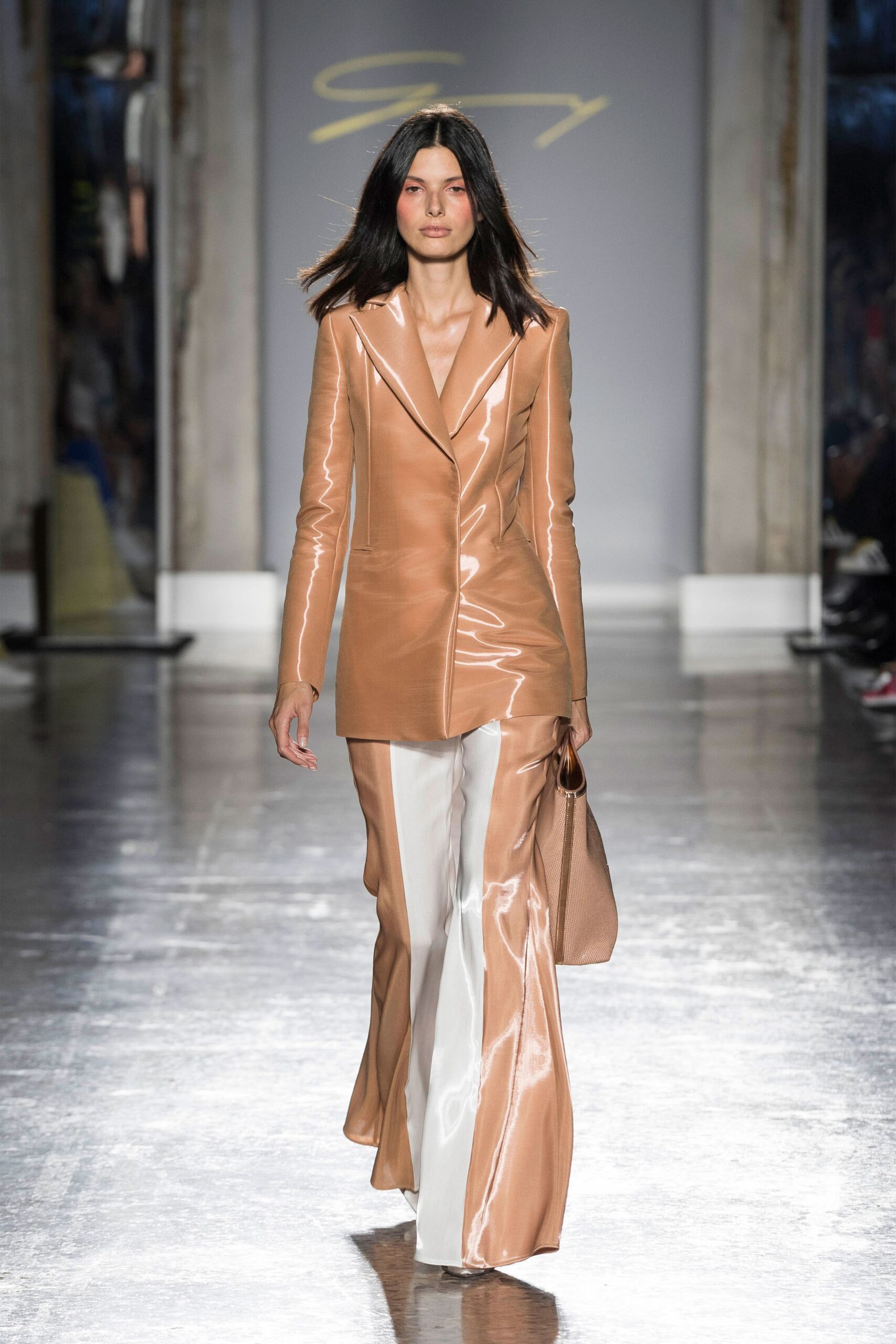 Genny S/S 19 Look 32