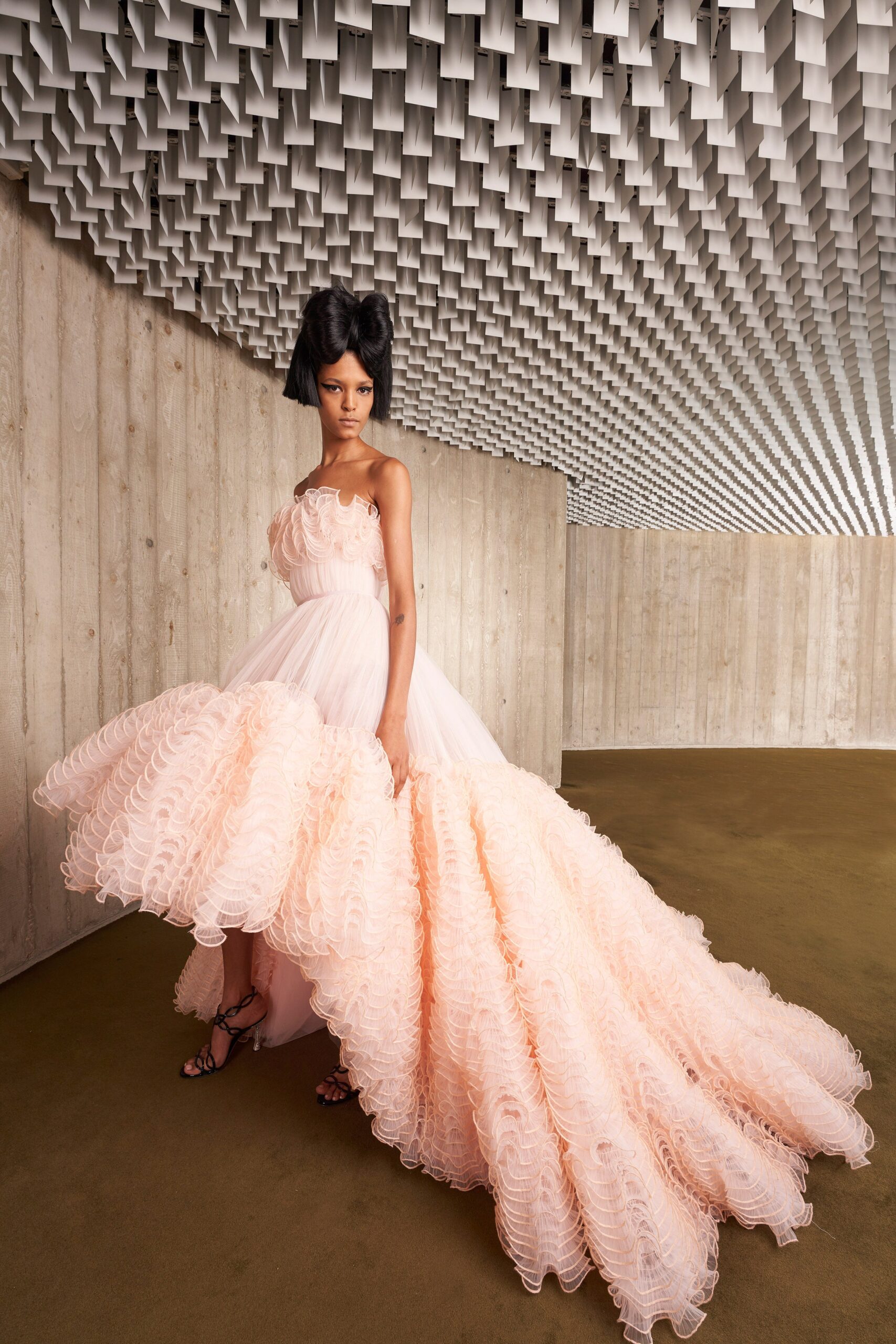 Giambattista Valli F/W 21 Couture Look 33