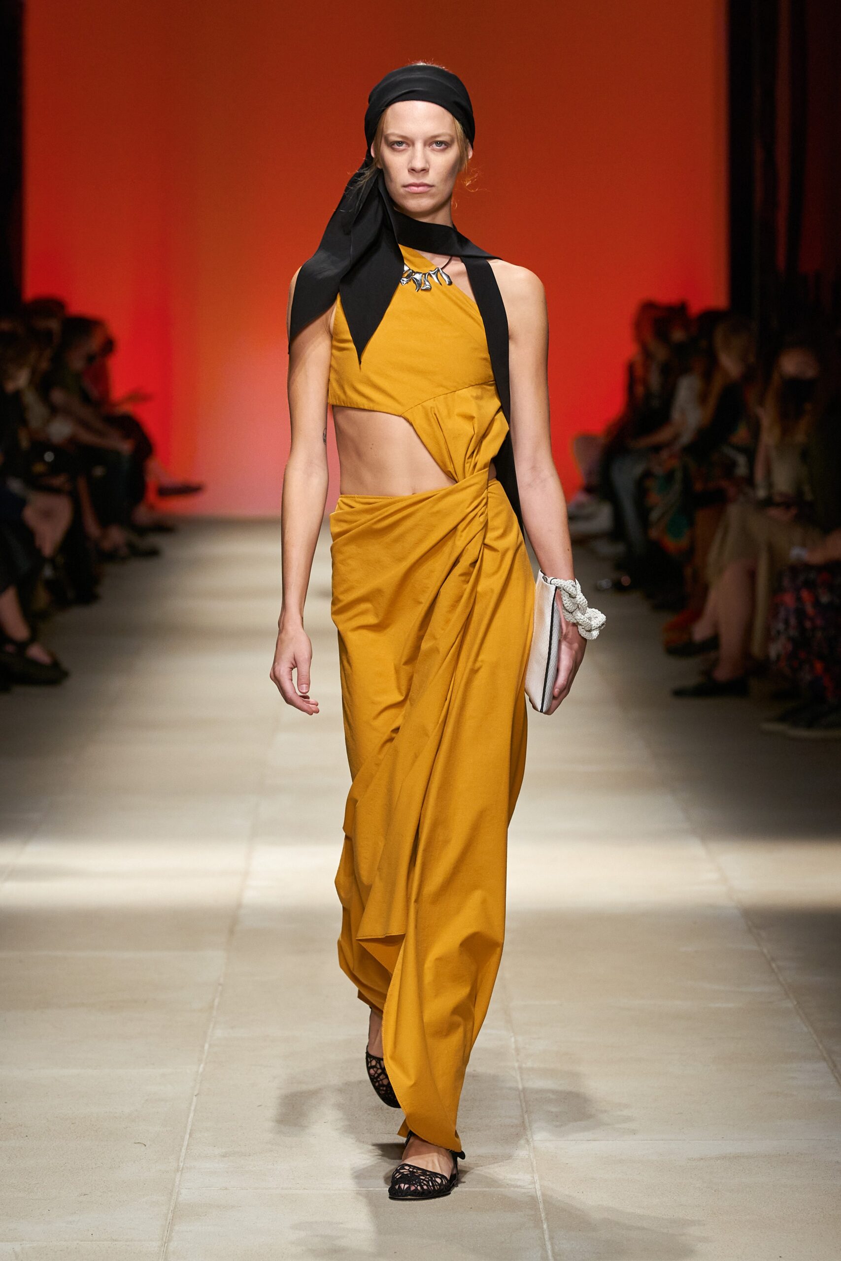 Ferragamo S/S 22 Look 33