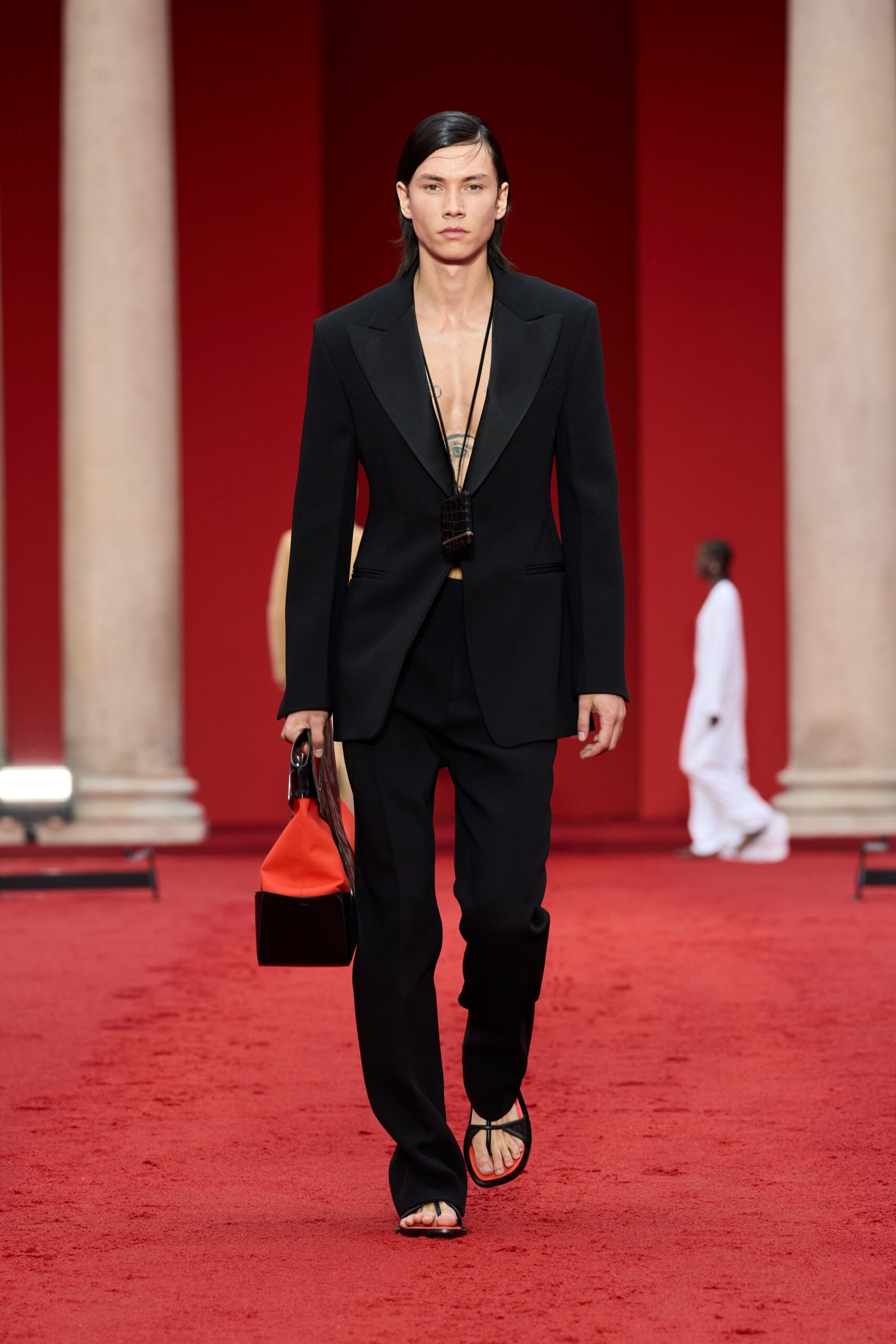 Ferragamo S/S 23 Look 33