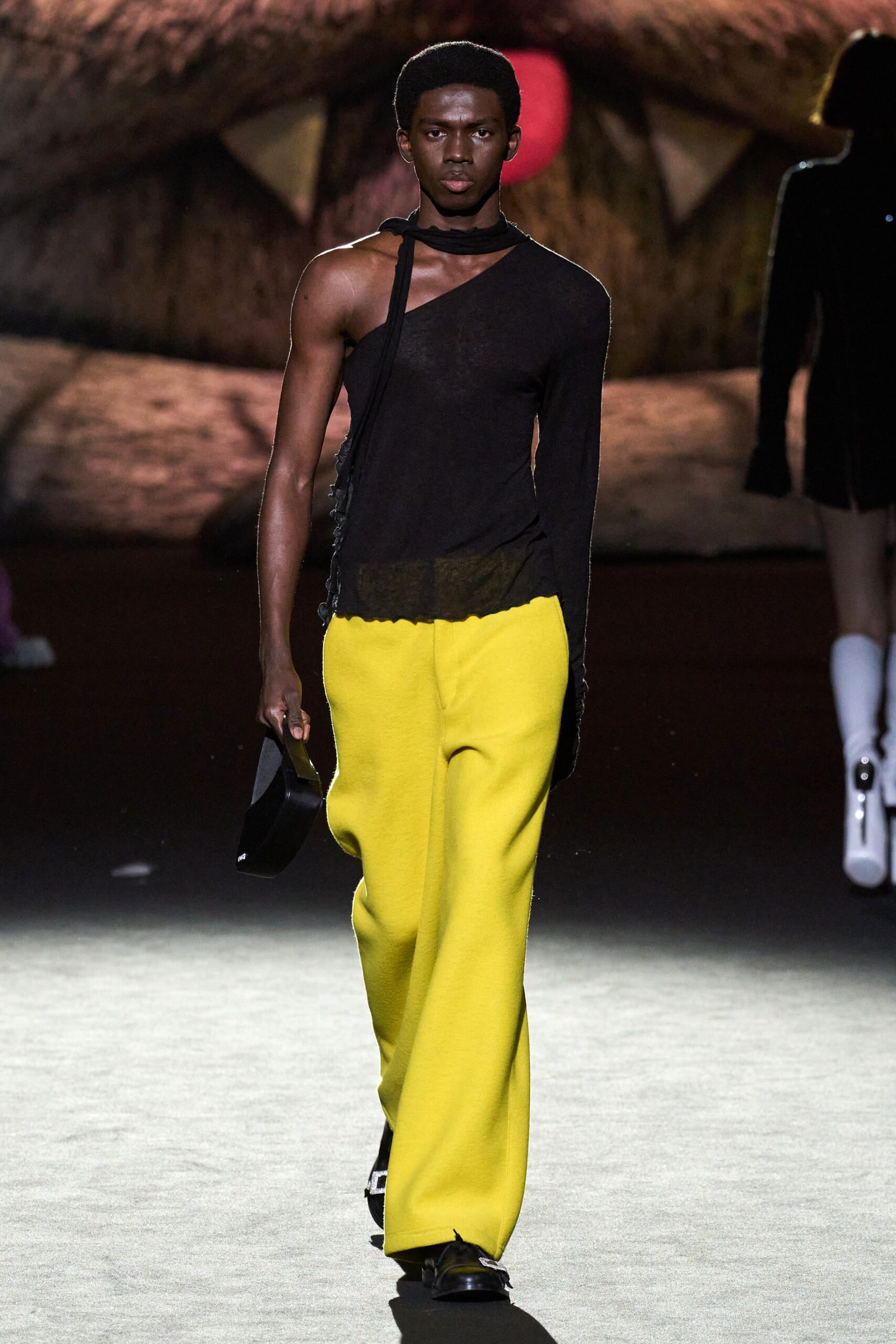 GCDS F/W 23 Look 33