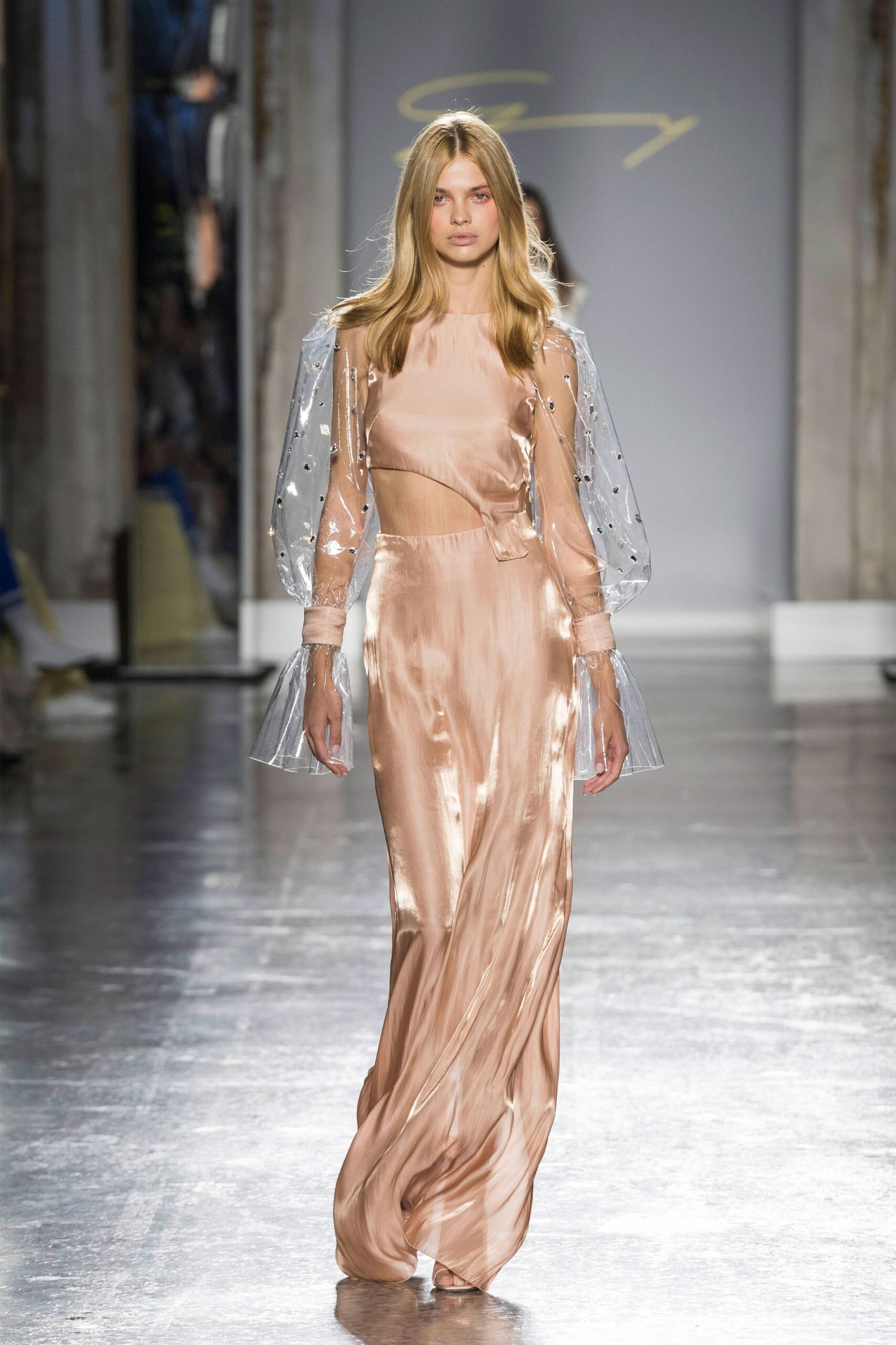 Genny S/S 19 Look 33