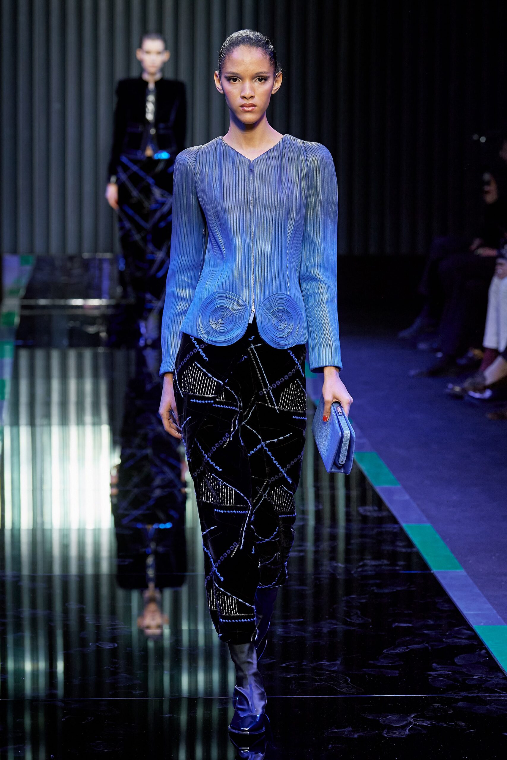 Giorgio Armani F/W 22 Look 33