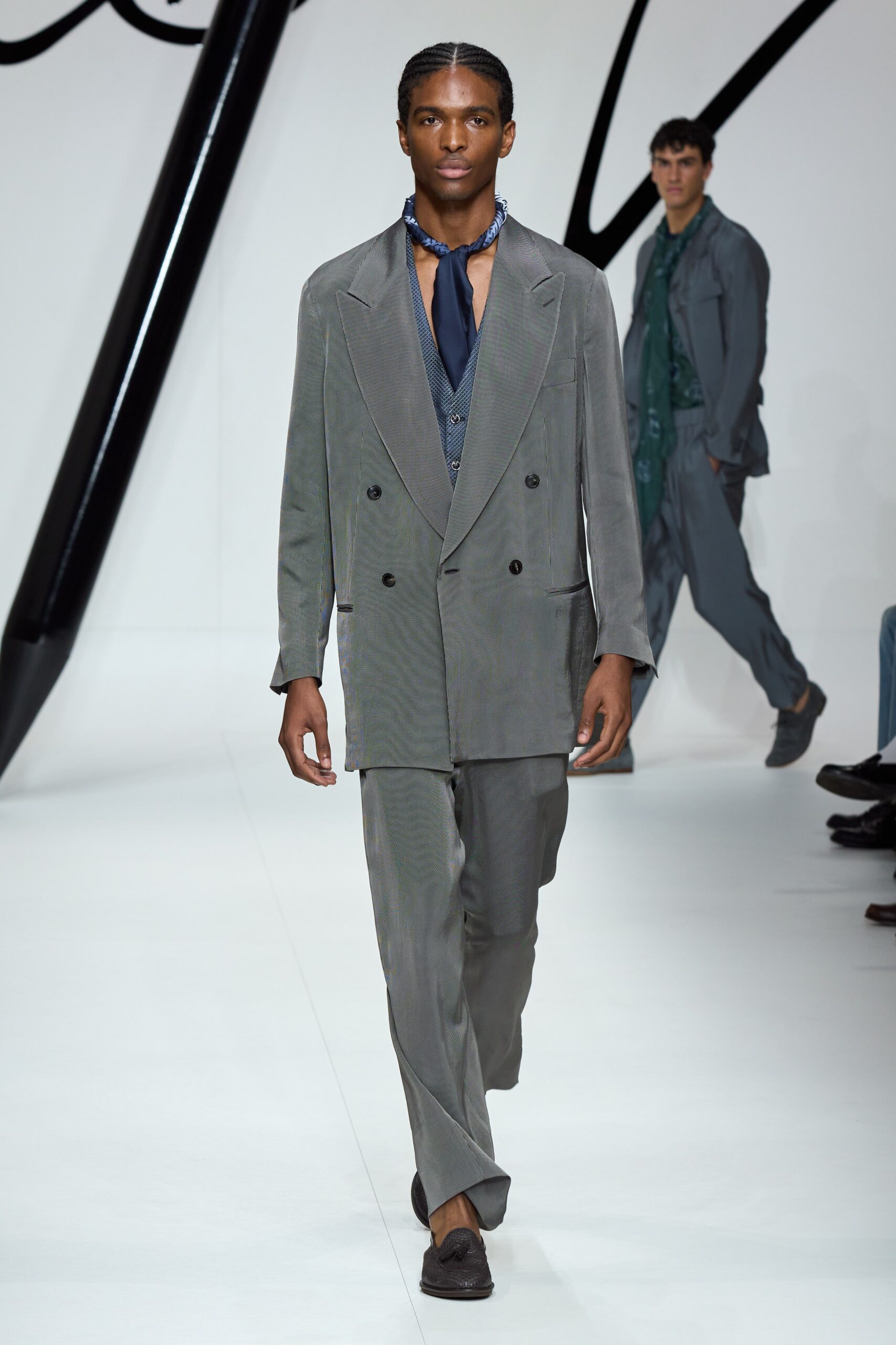 Giorgio Armani S/S 24 Menswear Look 33