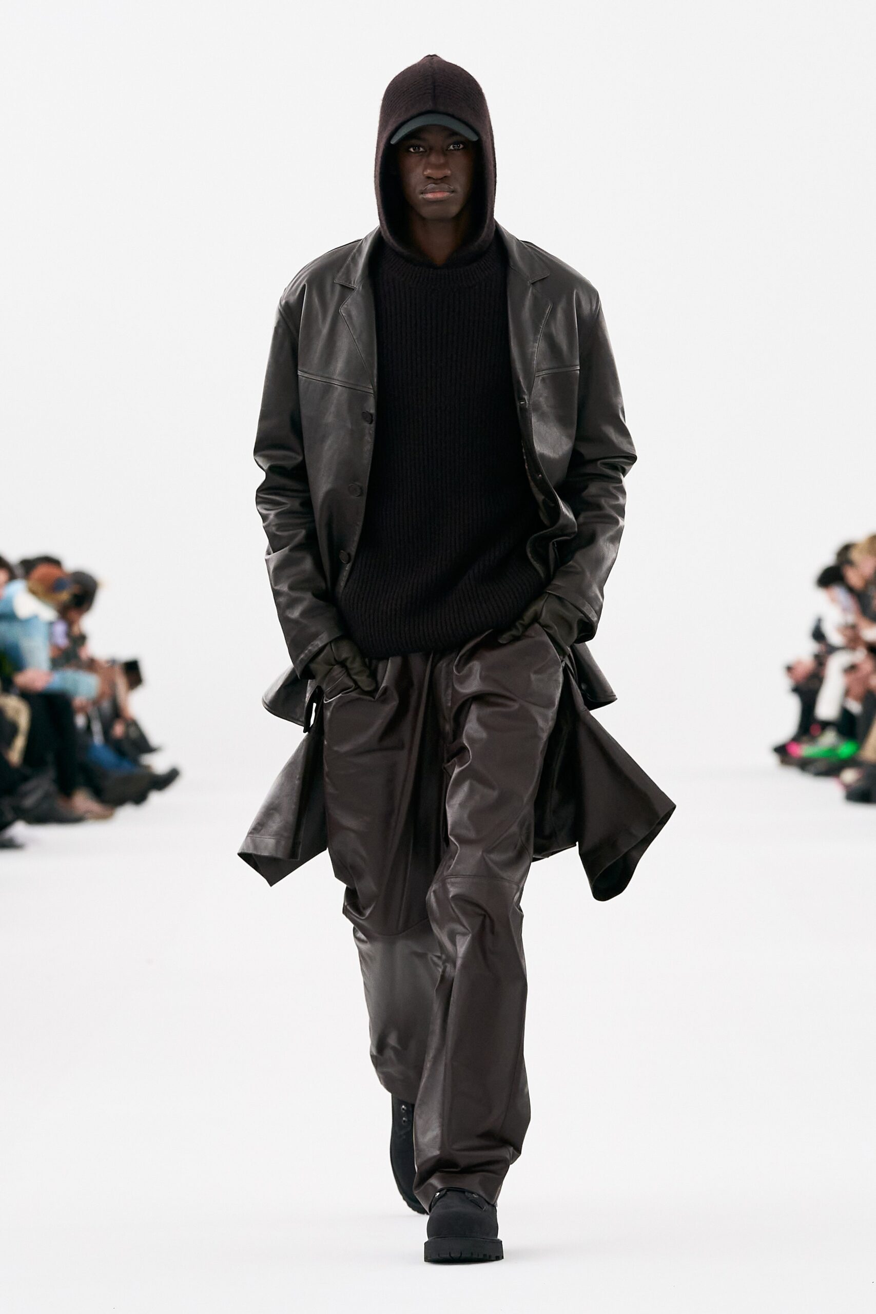 Givenchy F/W 23 Menswear Look 33