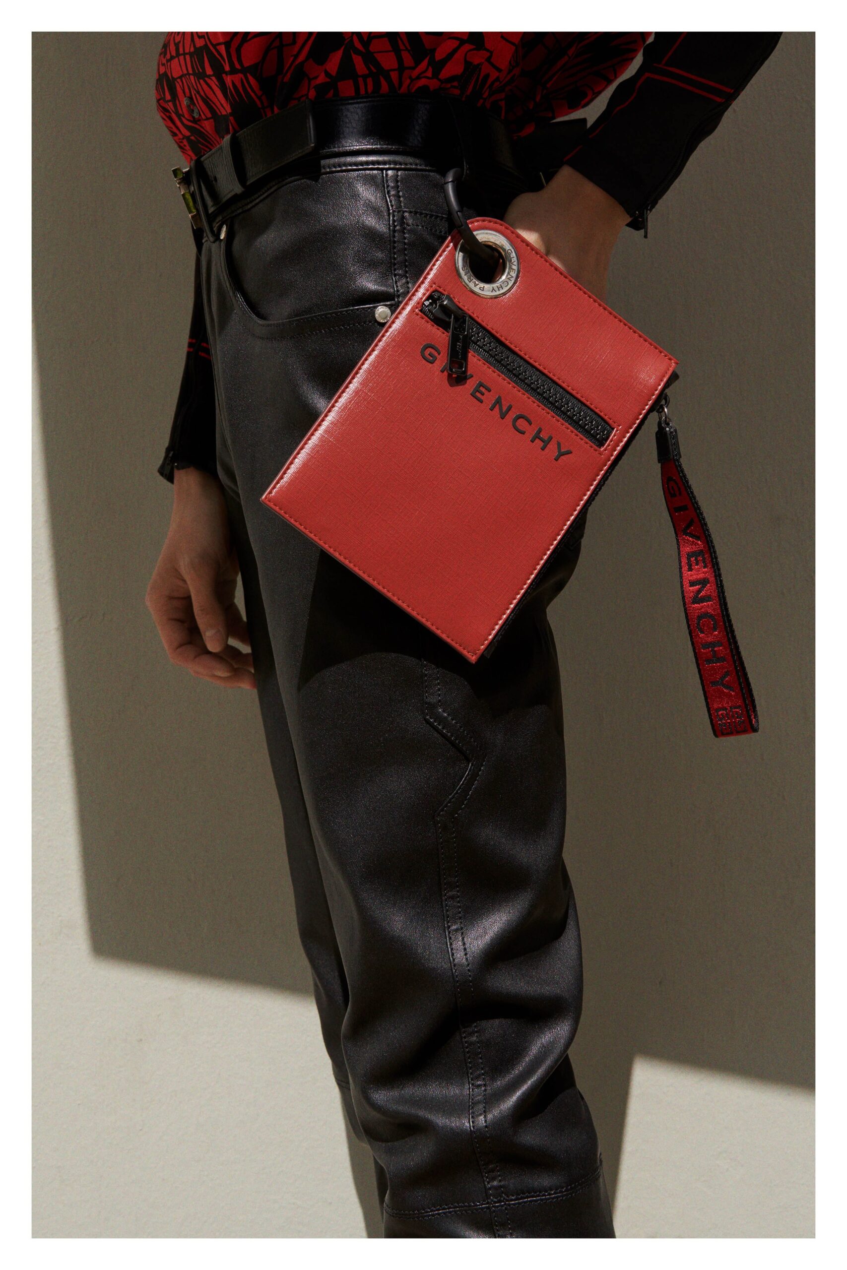 Givenchy Resort 19 Look 33