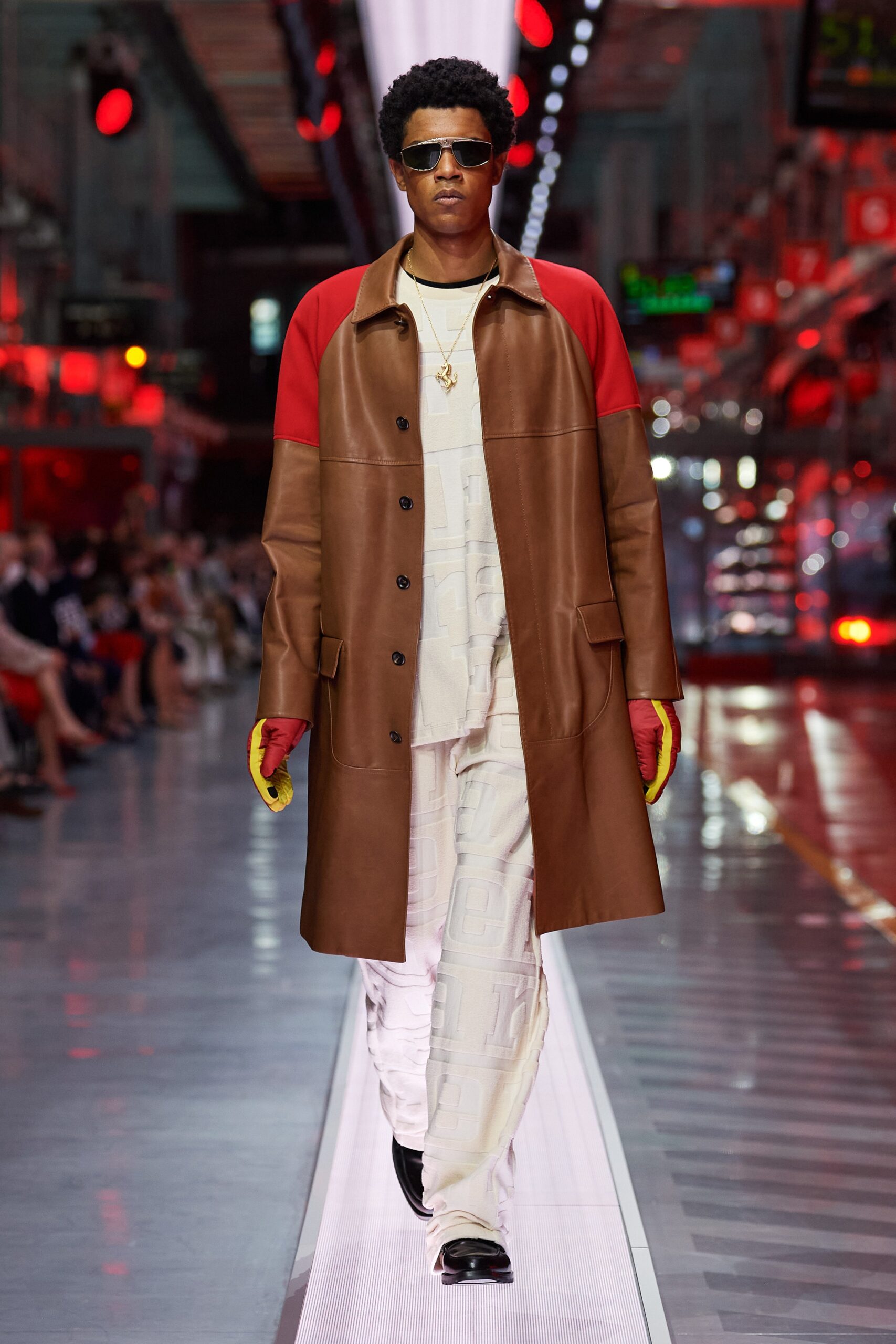 Ferrari S/S 22 Menswear Look 34