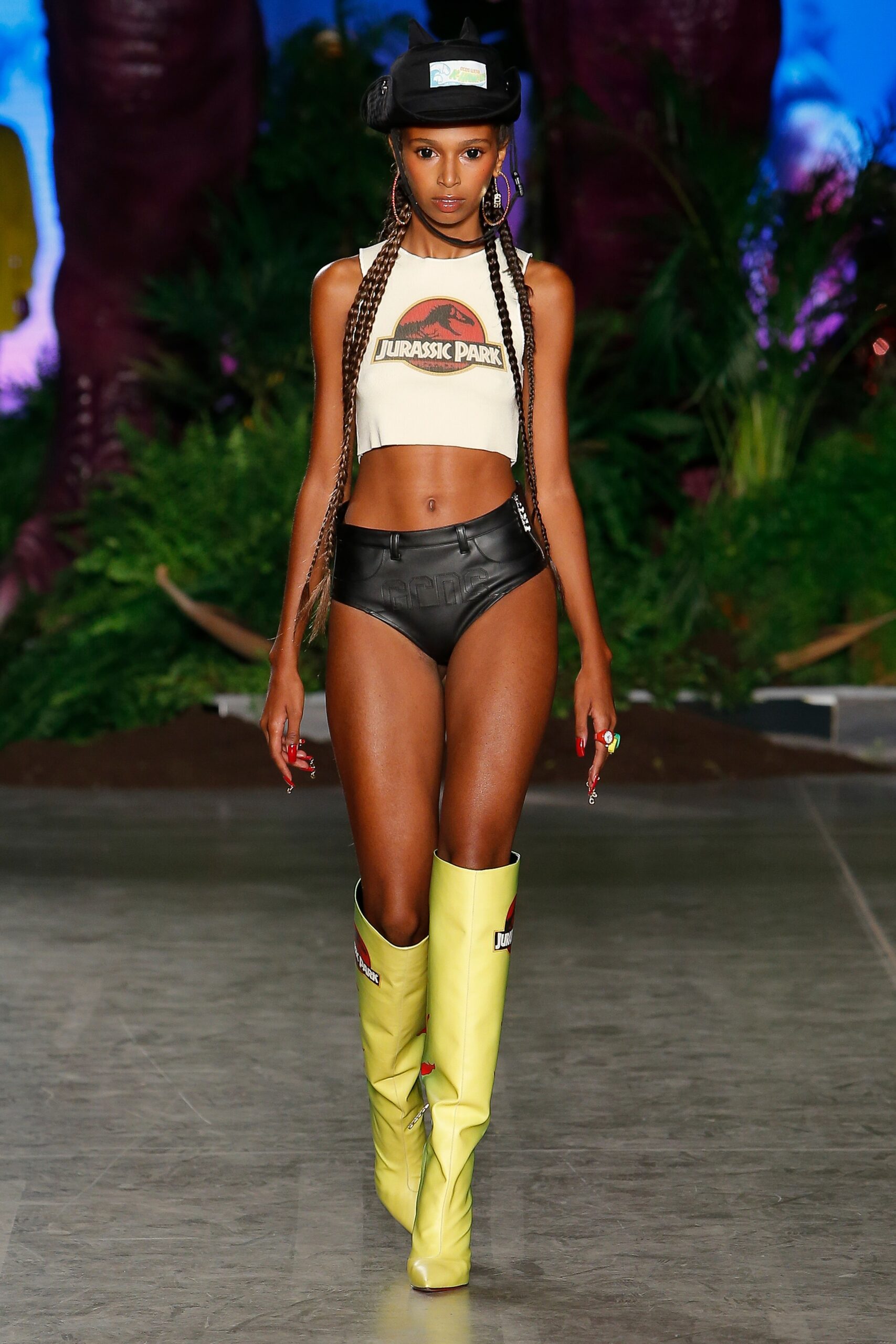 GCDS S/S 20 Look 34