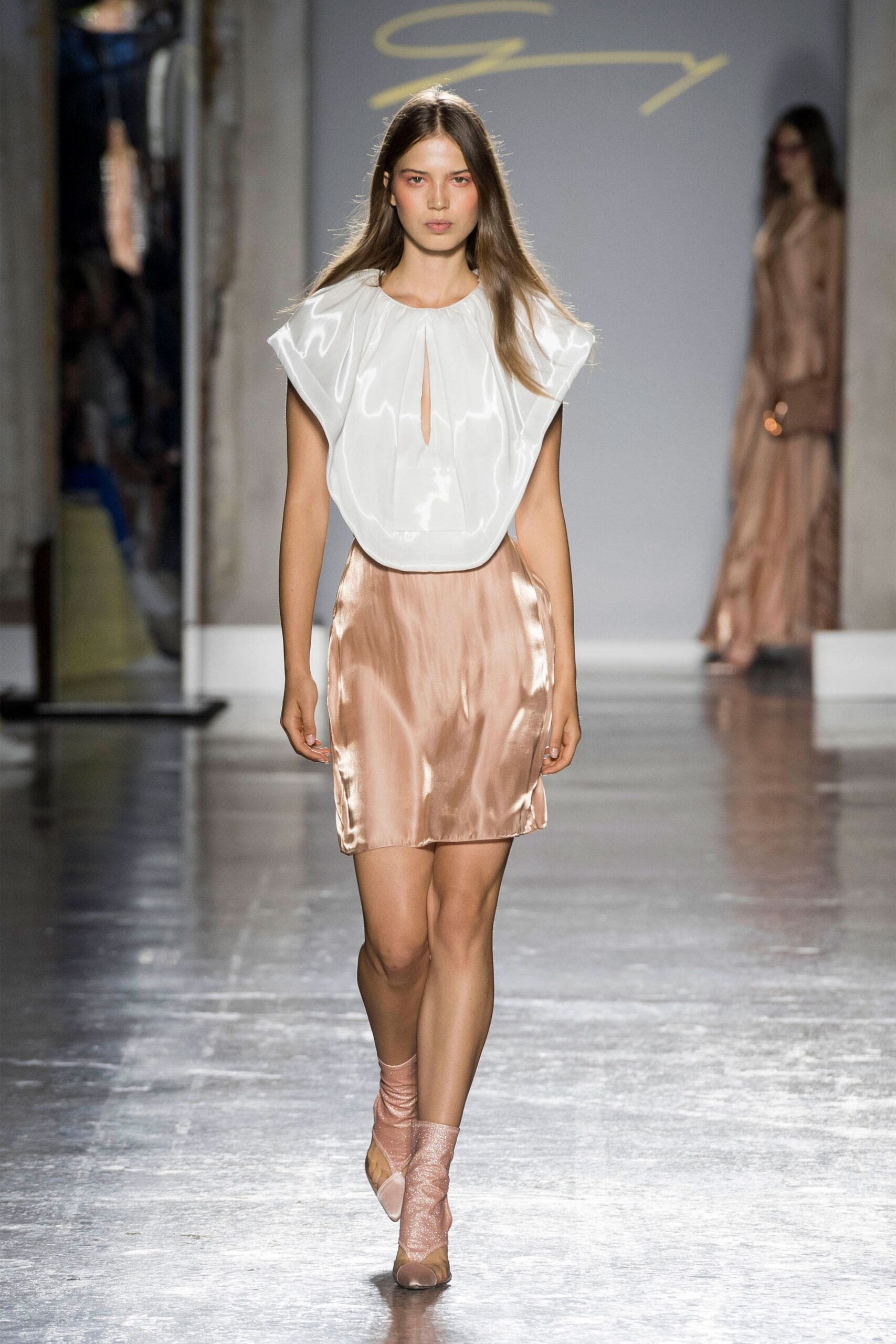 Genny S/S 19 Look 34
