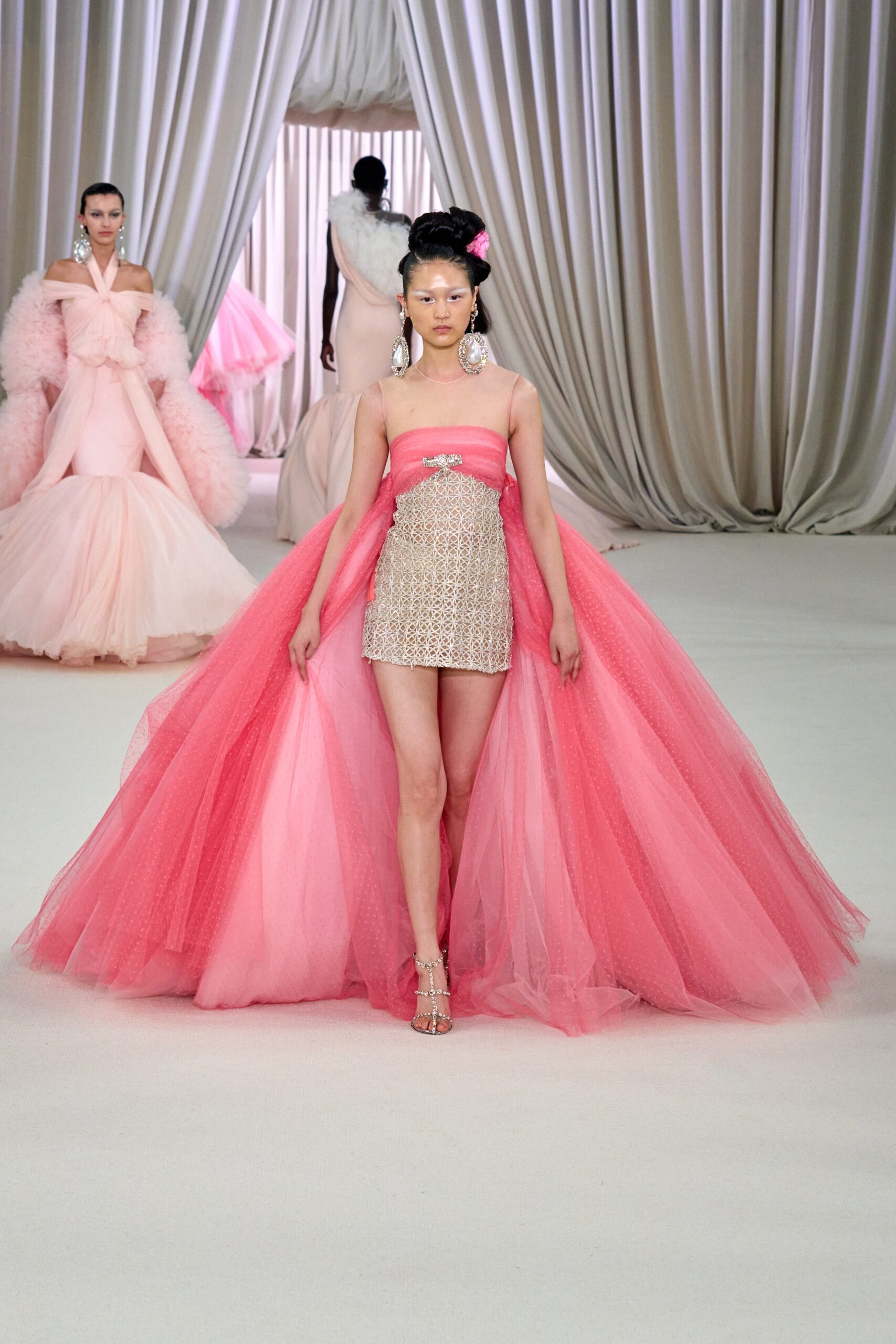 Giambattista Valli S/S 23 Couture Look 34