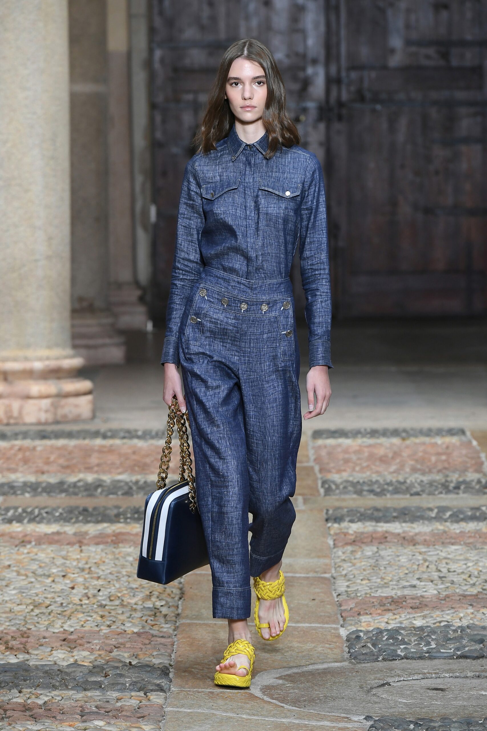 Genny S/S 22 Look 35