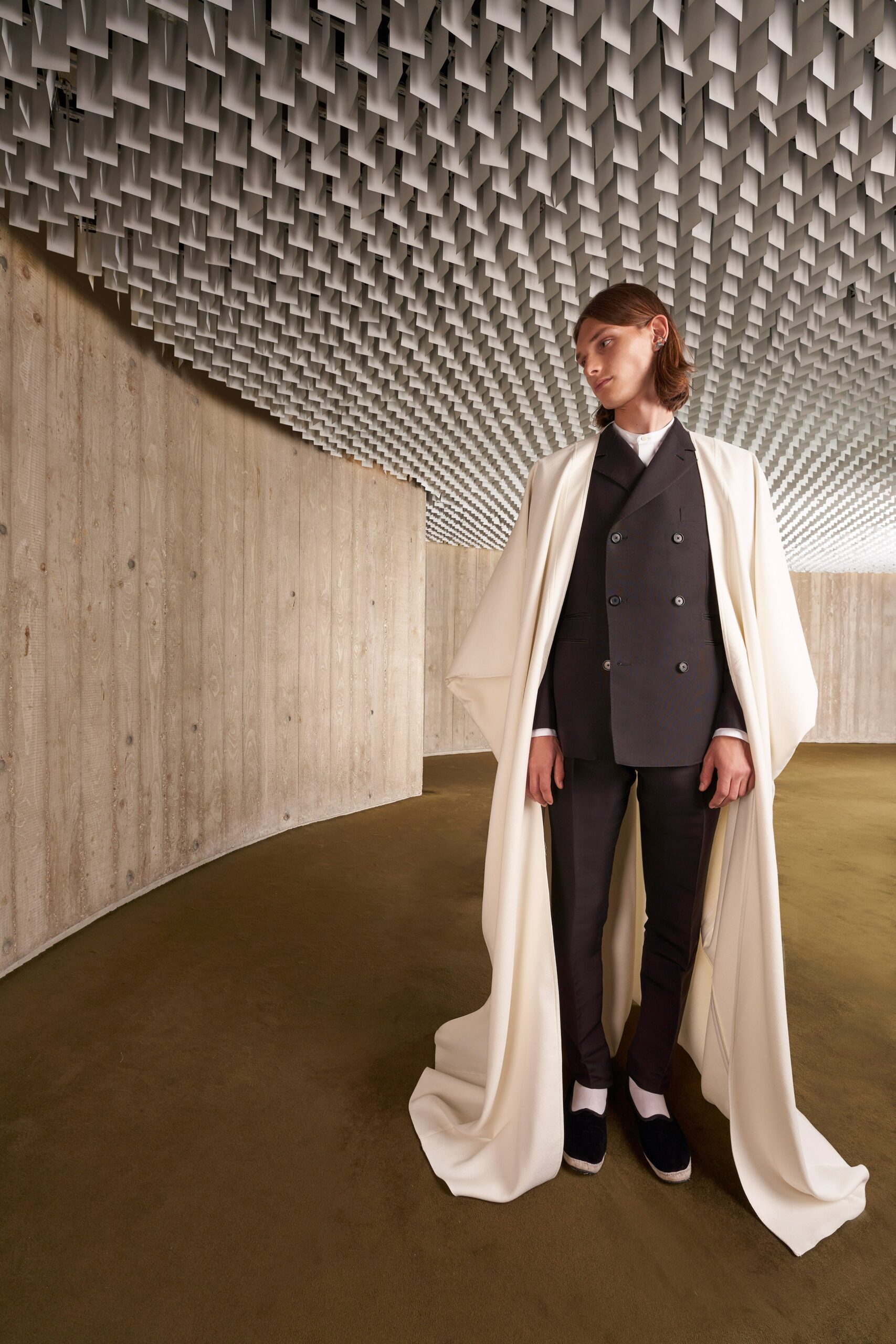 Giambattista Valli F/W 21 Couture Look 35