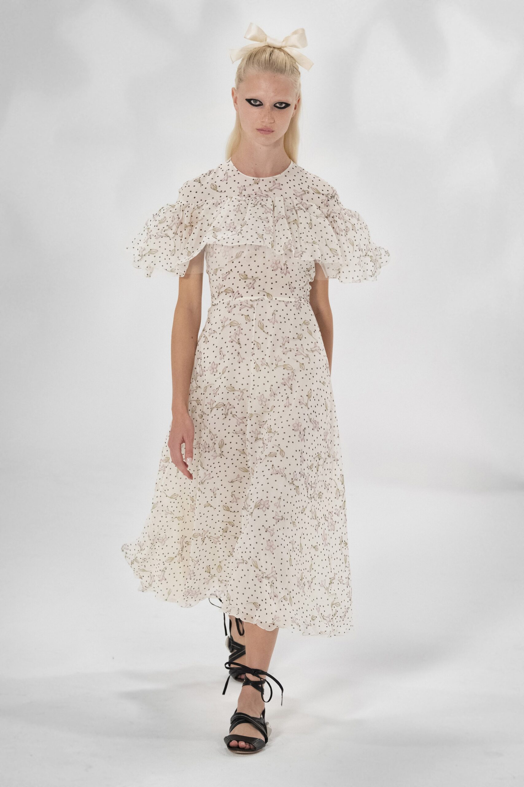 Giambattista Valli S/S 21 Look 35