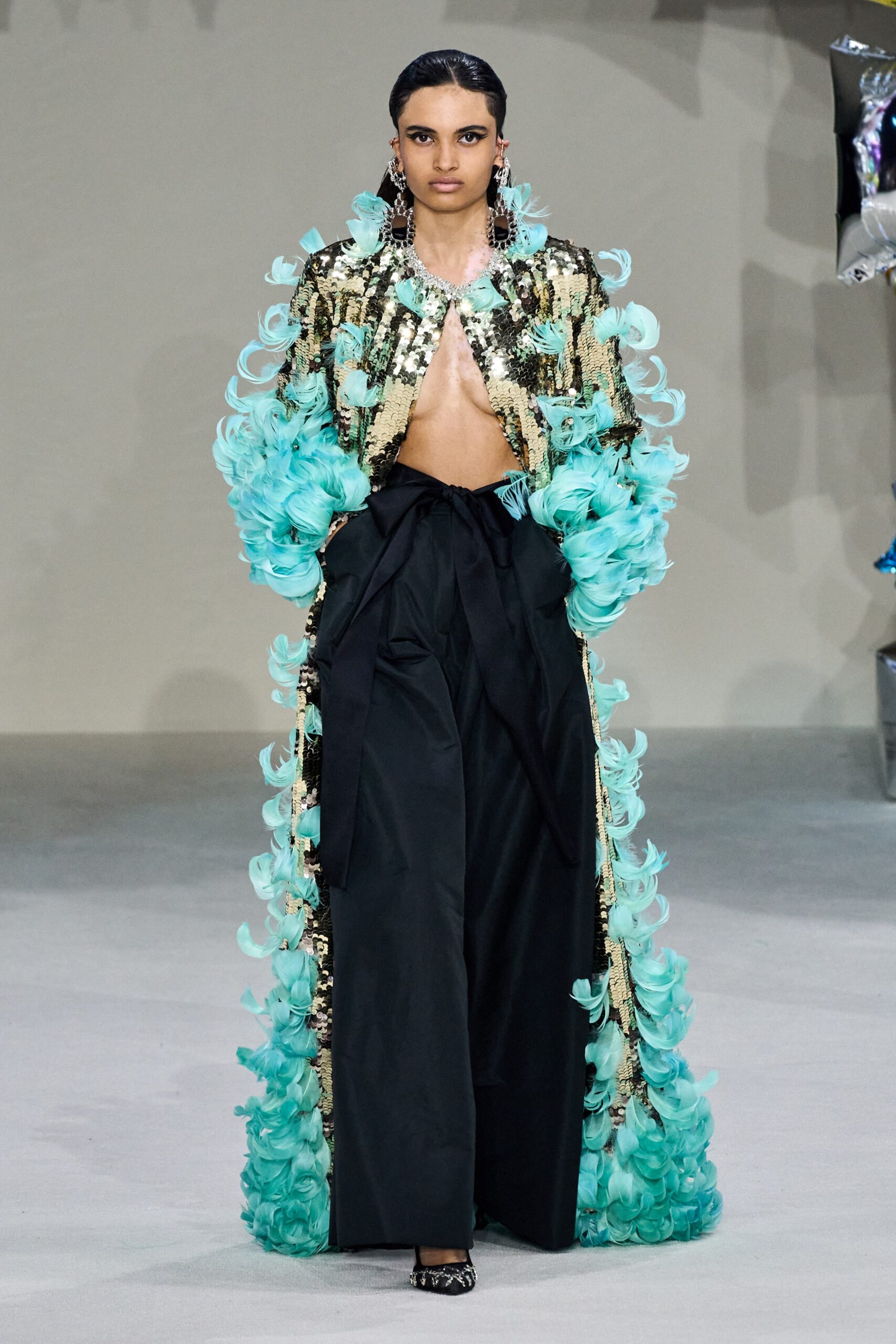 Giambattista Valli F/W 22 Couture Look 35