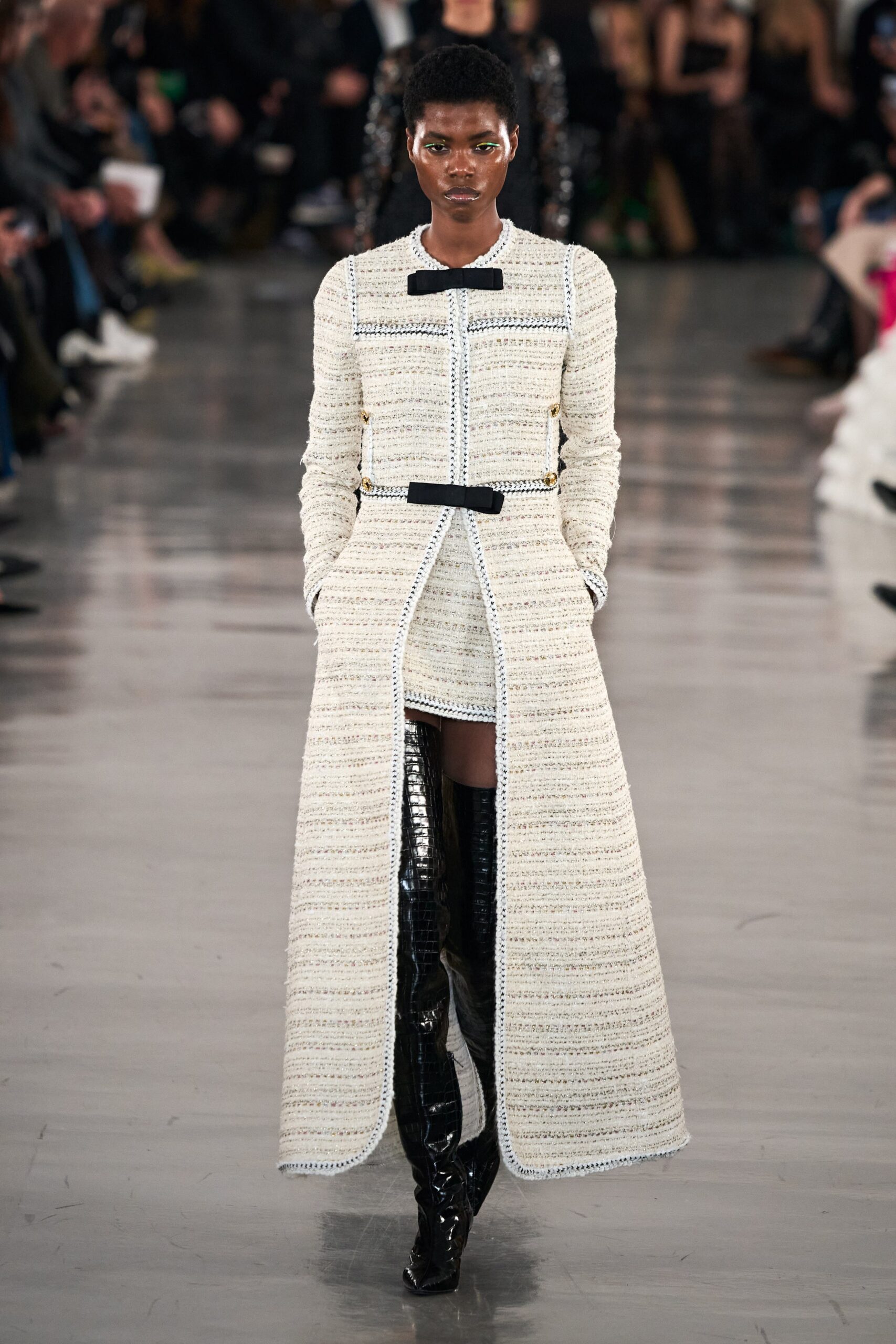 Giambattista Valli F/W 22 Look 35