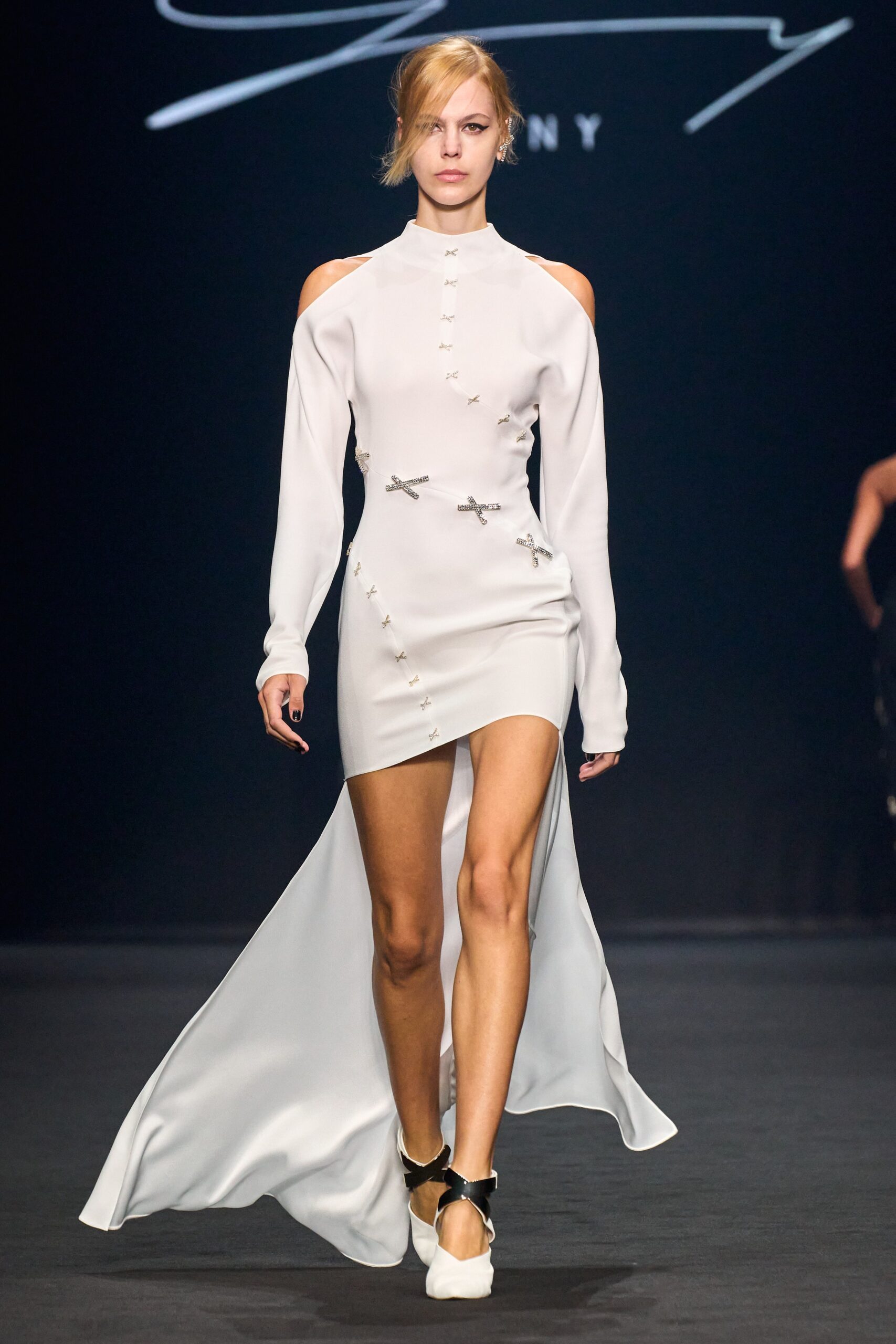 Genny F/W 23 Look 36