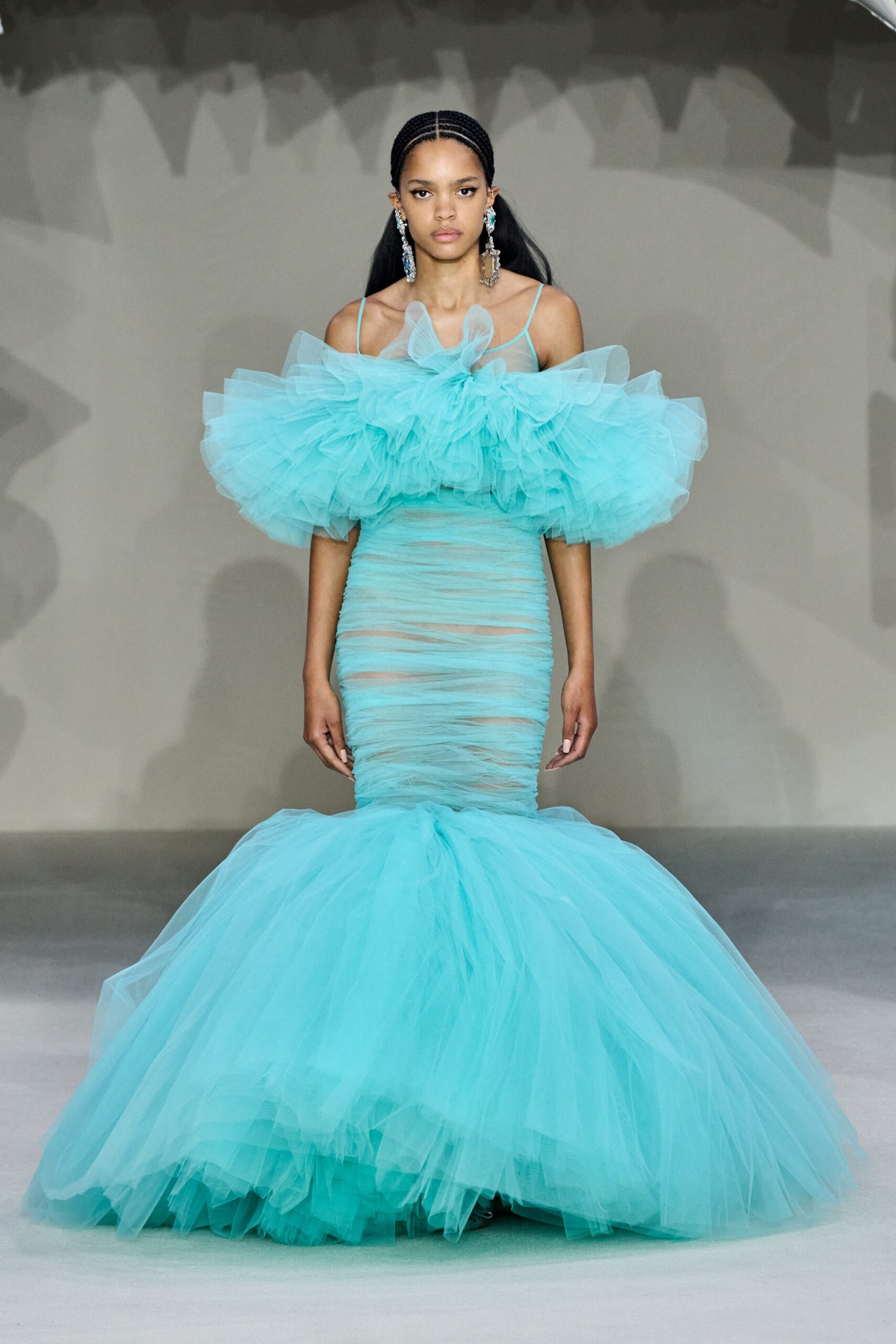 Giambattista Valli F/W 22 Couture Look 36