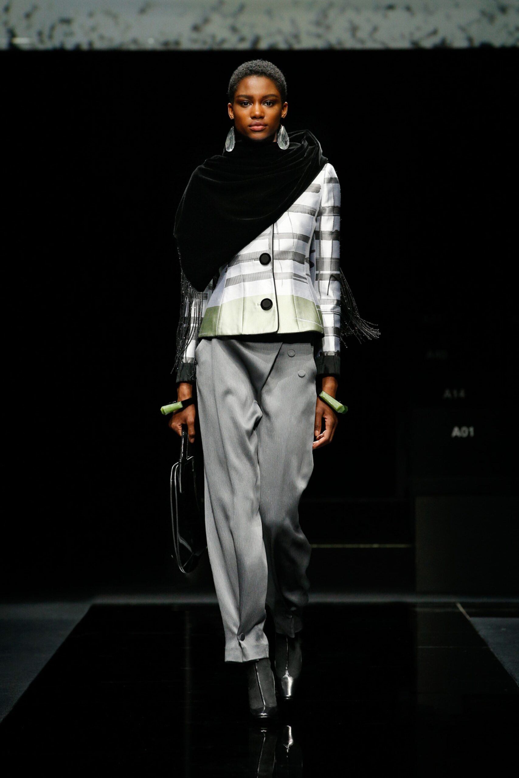 Giorgio Armani F/W 20 Look 36