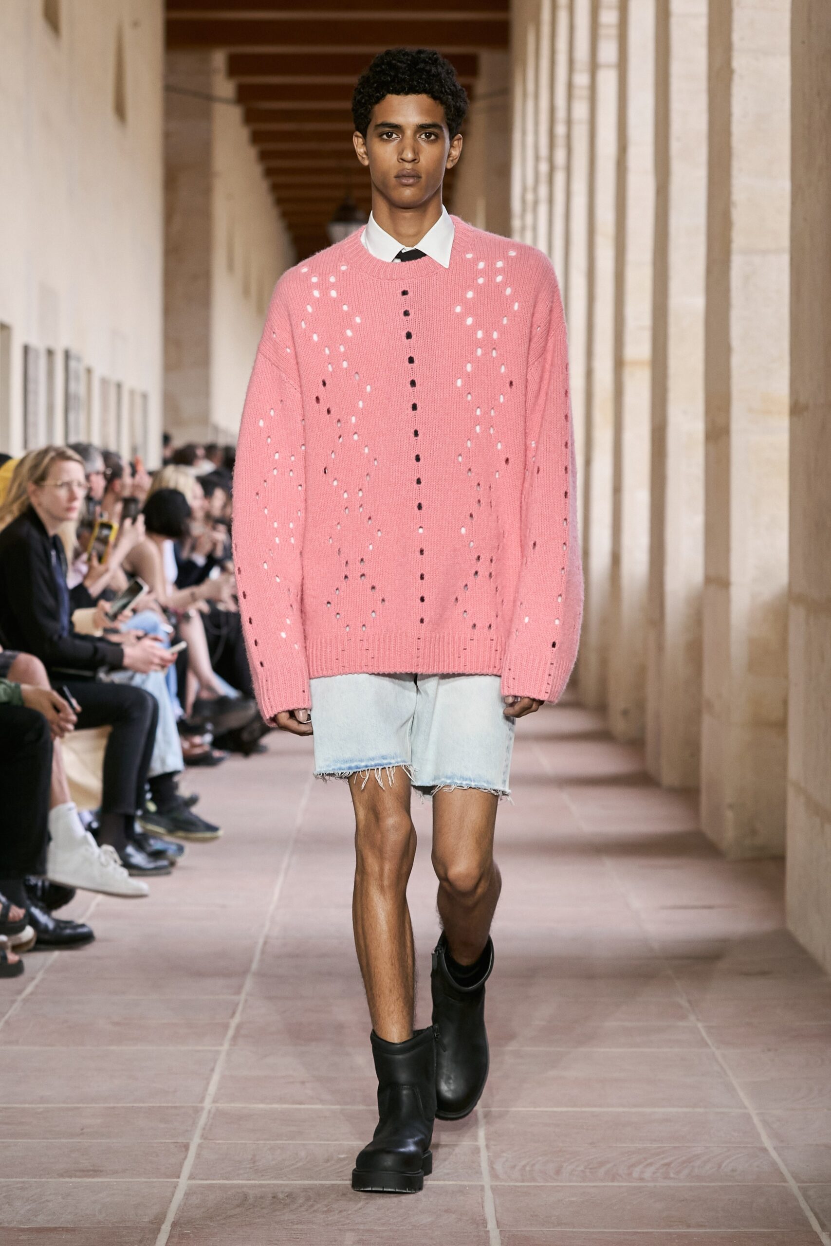 Givenchy S/S 24 Menswear Look 36