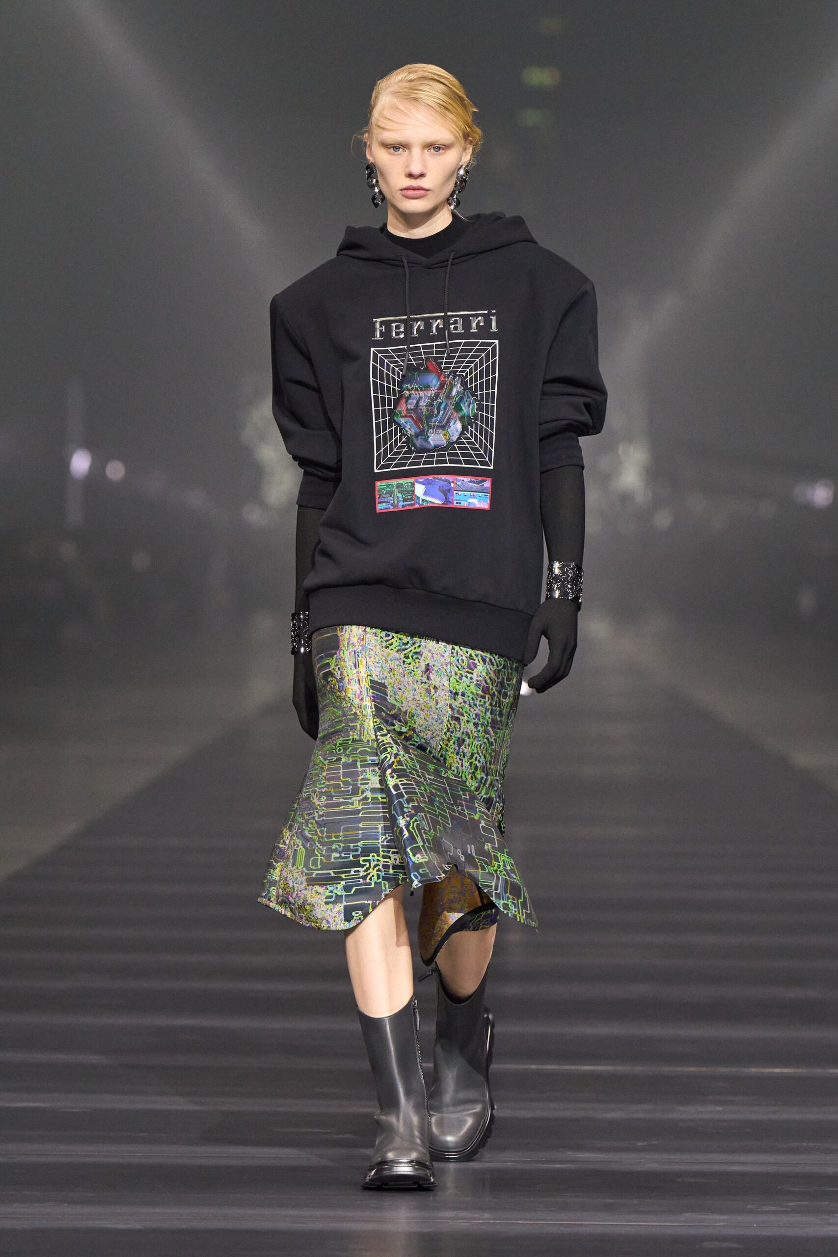 Ferrari F/W 22 Look 37