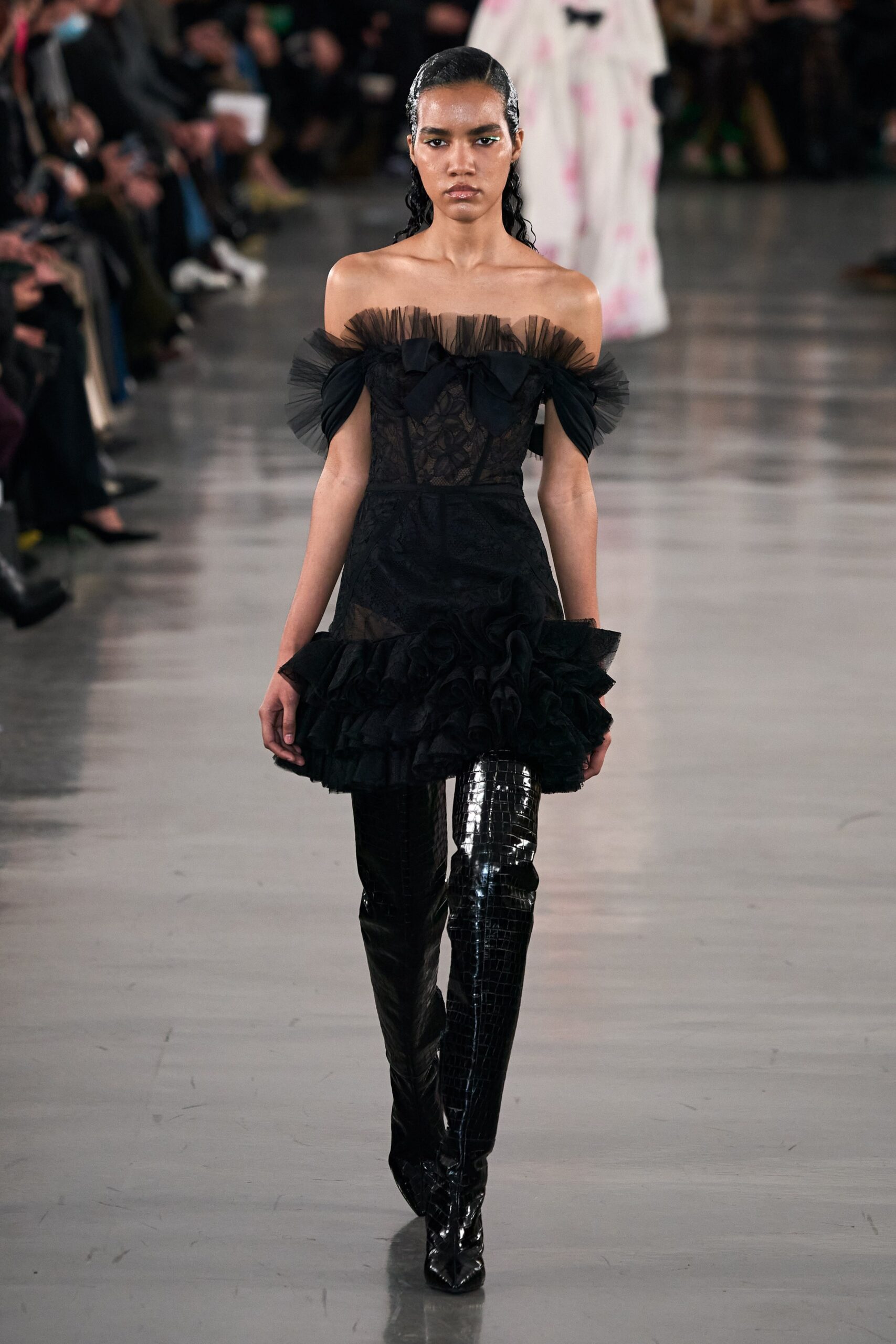 Giambattista Valli F/W 22 Look 37