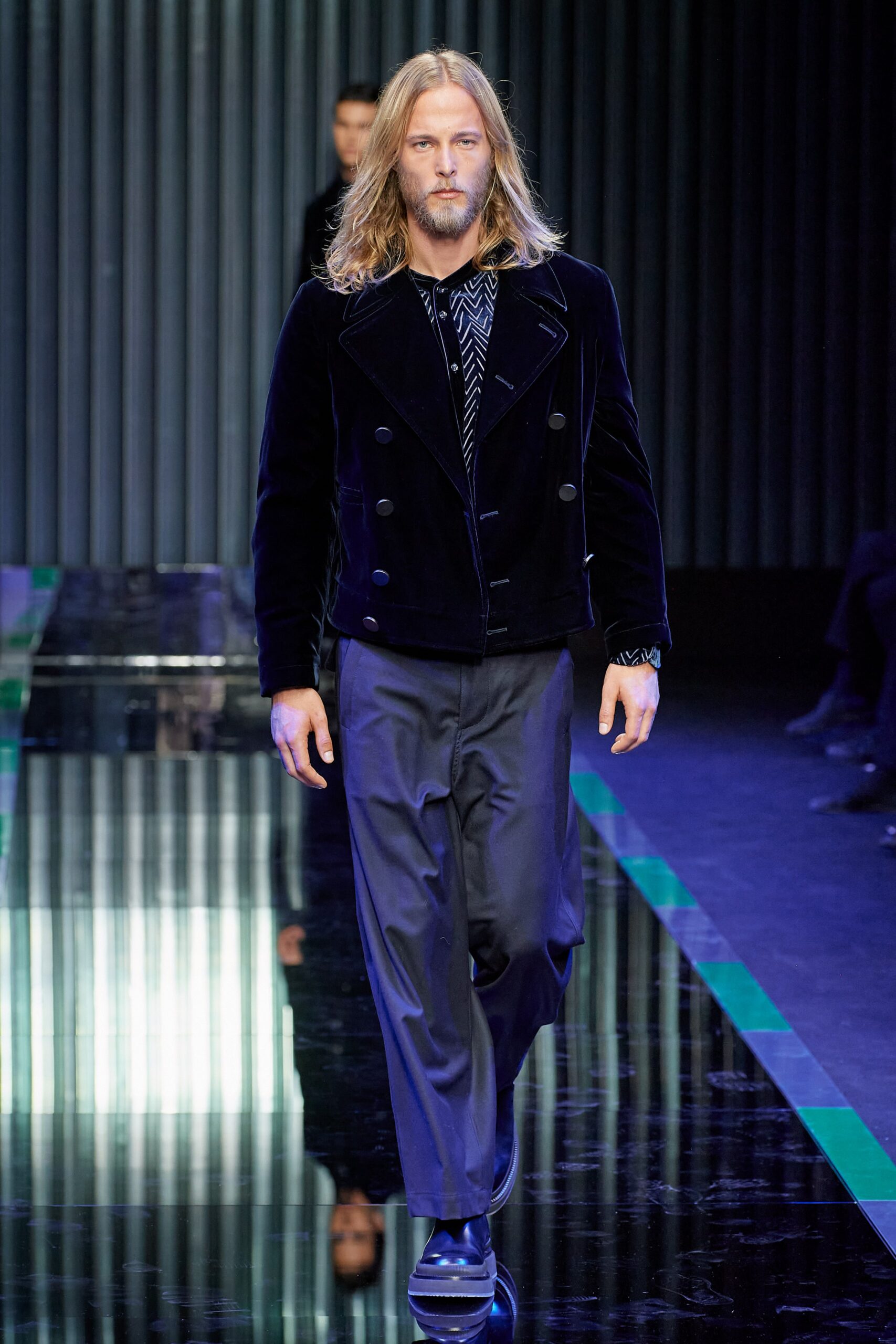 Giorgio Armani F/W 22 Look 37