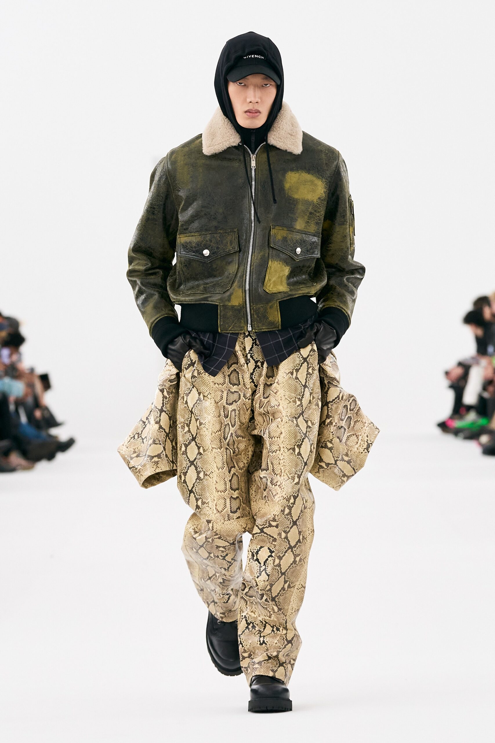Givenchy F/W 23 Menswear Look 37