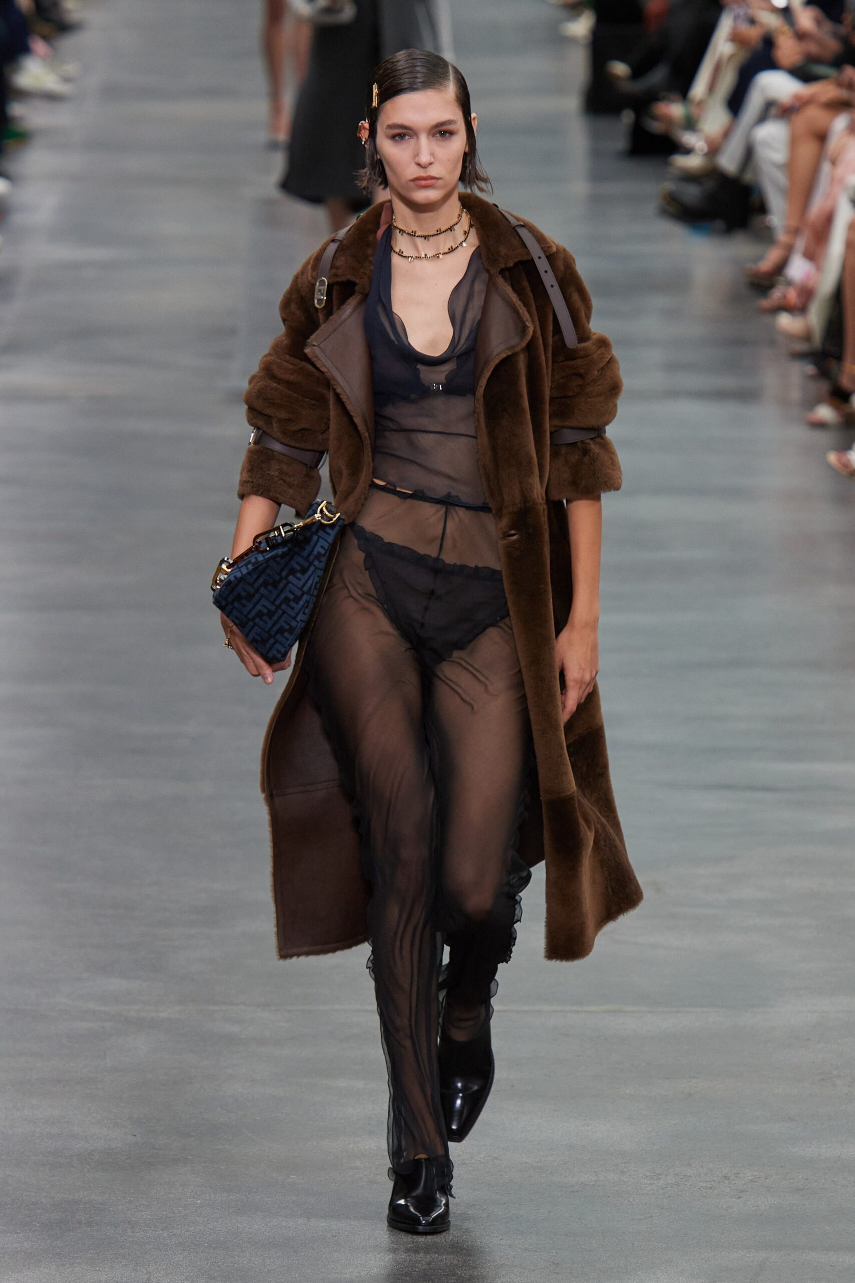 Fendi F/W 22 Look 38