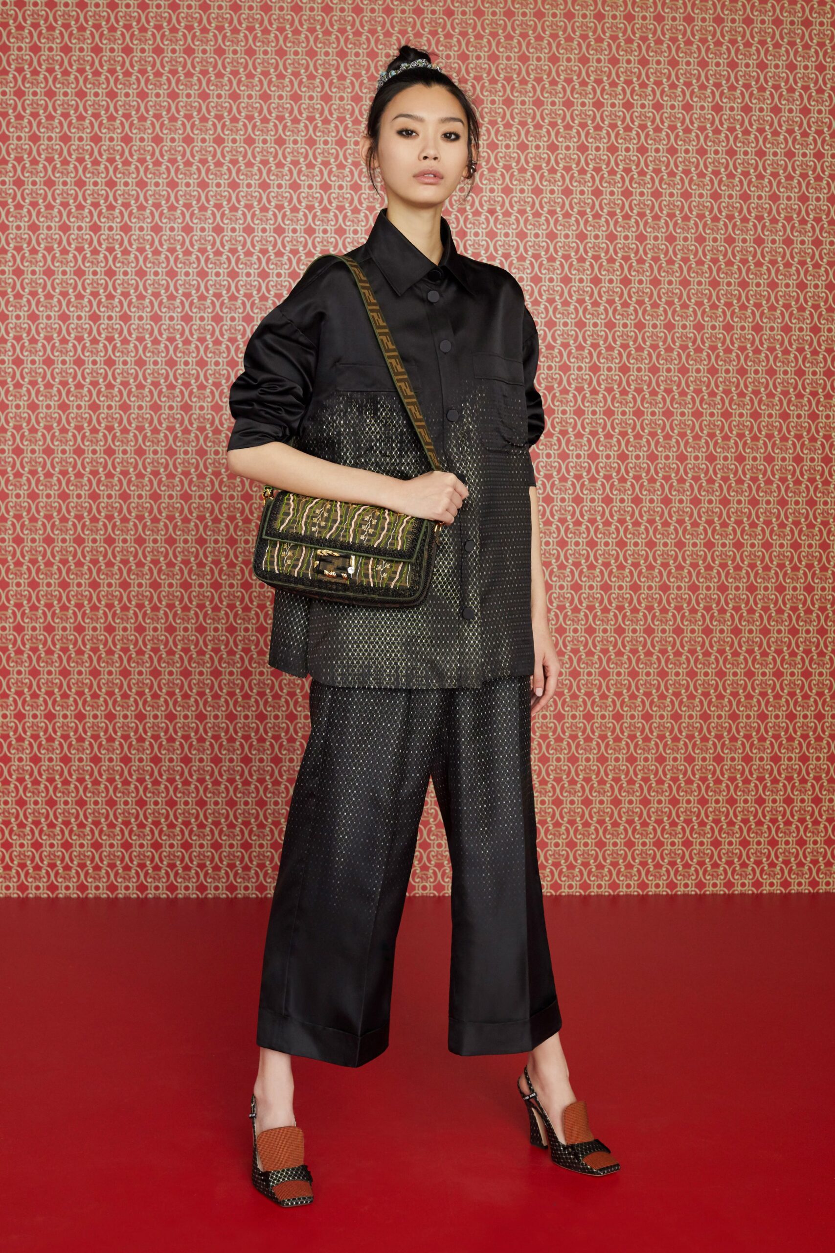 Fendi F/W 19 Look 38
