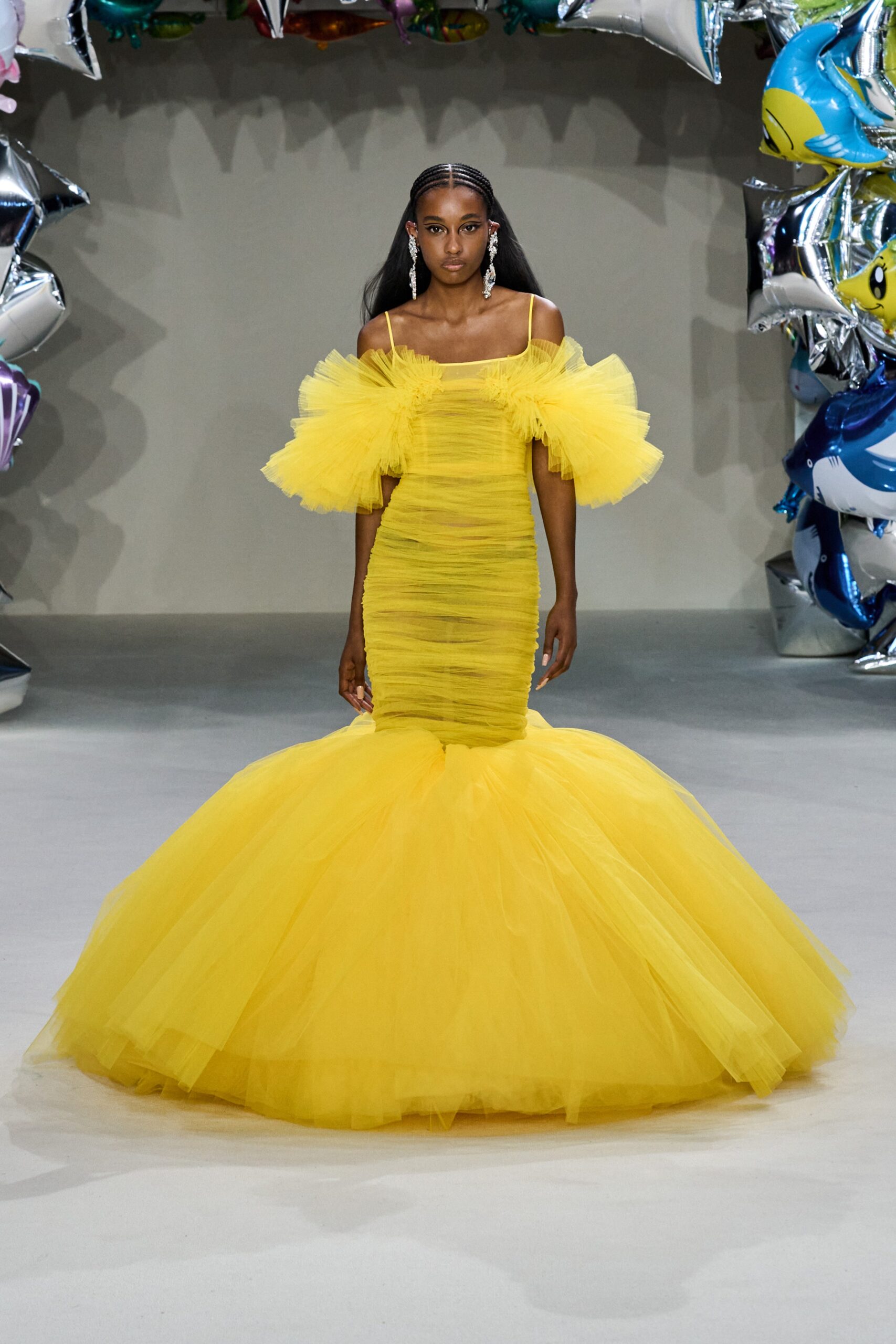 Giambattista Valli F/W 22 Couture Look 38