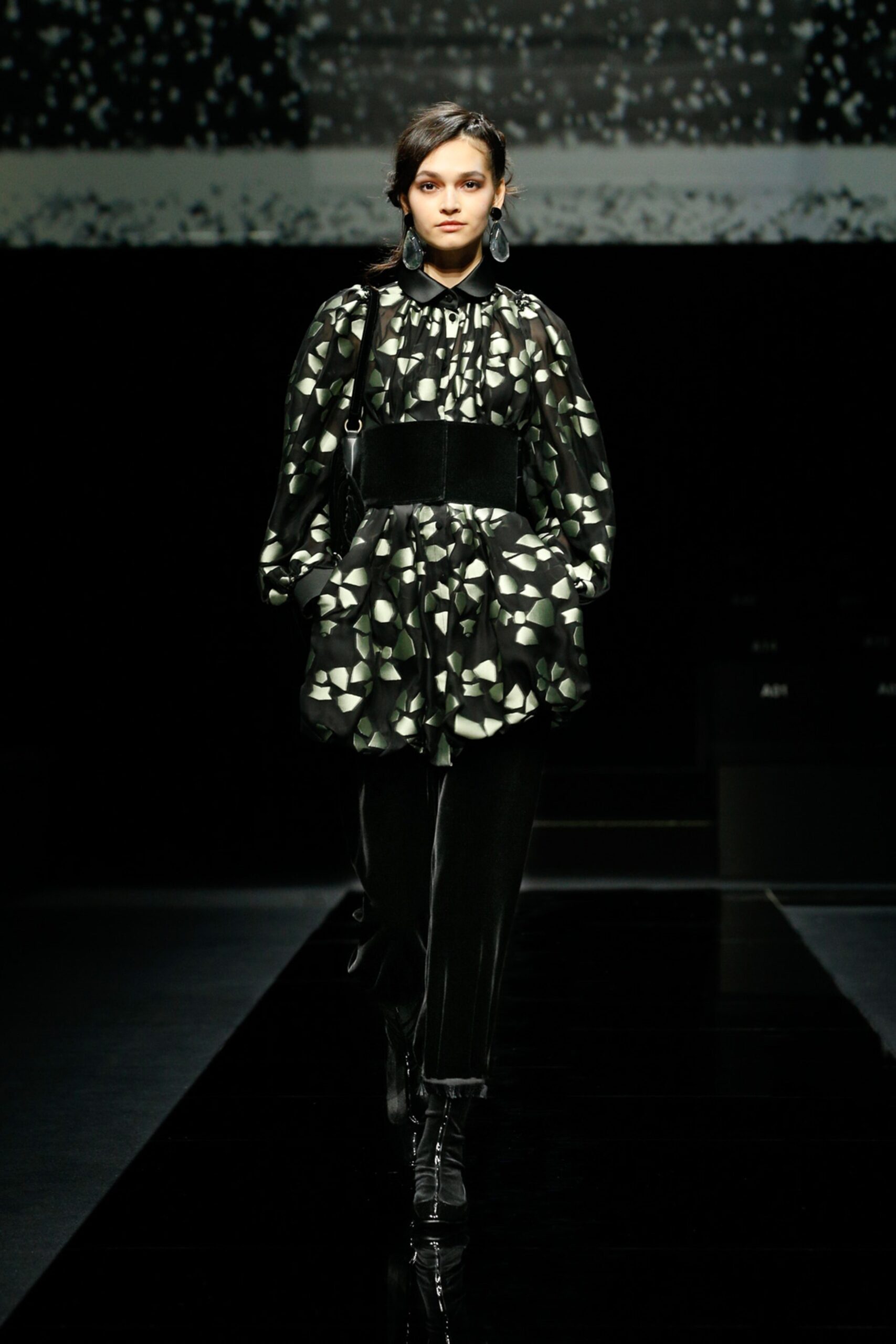 Giorgio Armani F/W 20 Look 38
