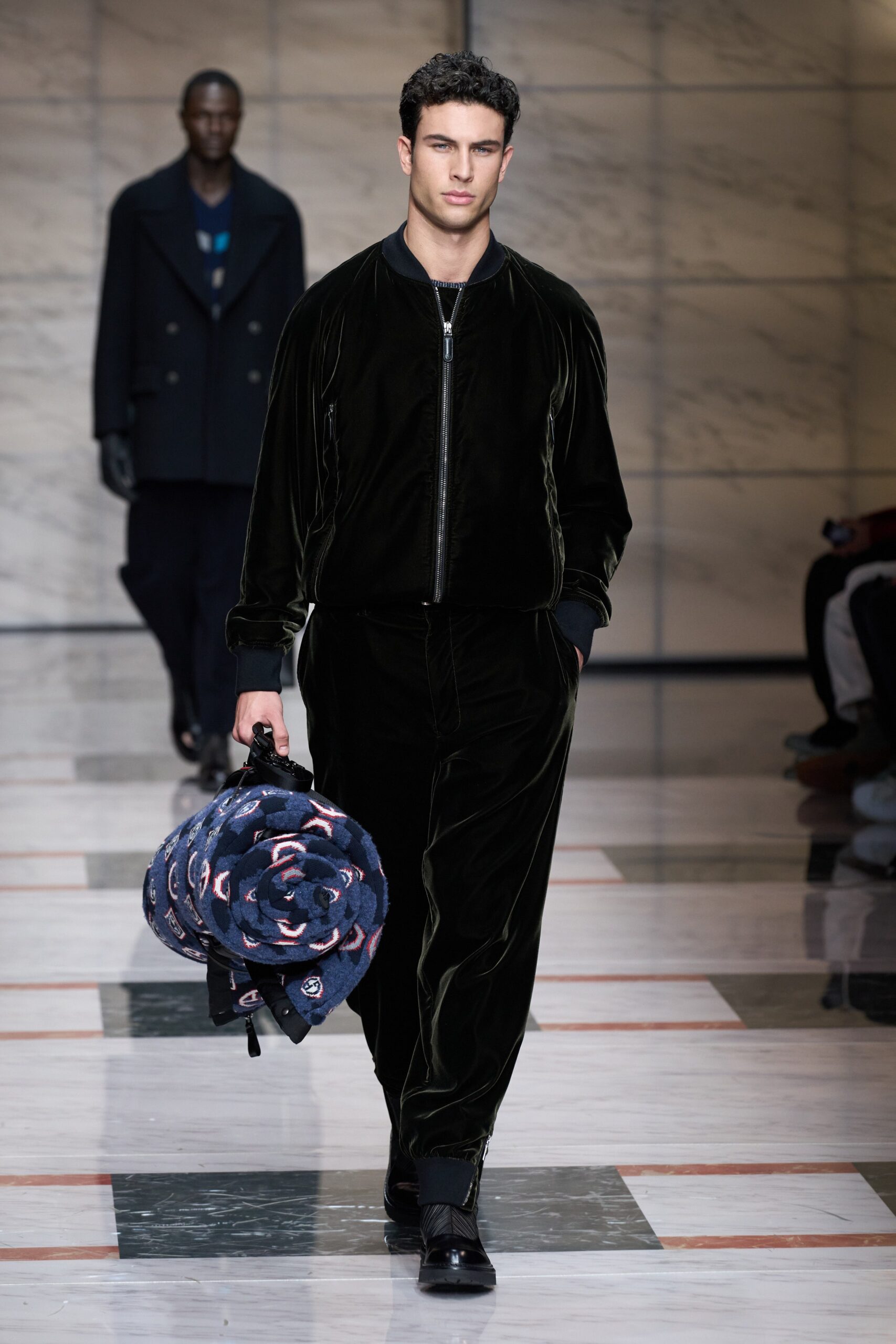 Giorgio Armani F/W 23 Menswear Look 38