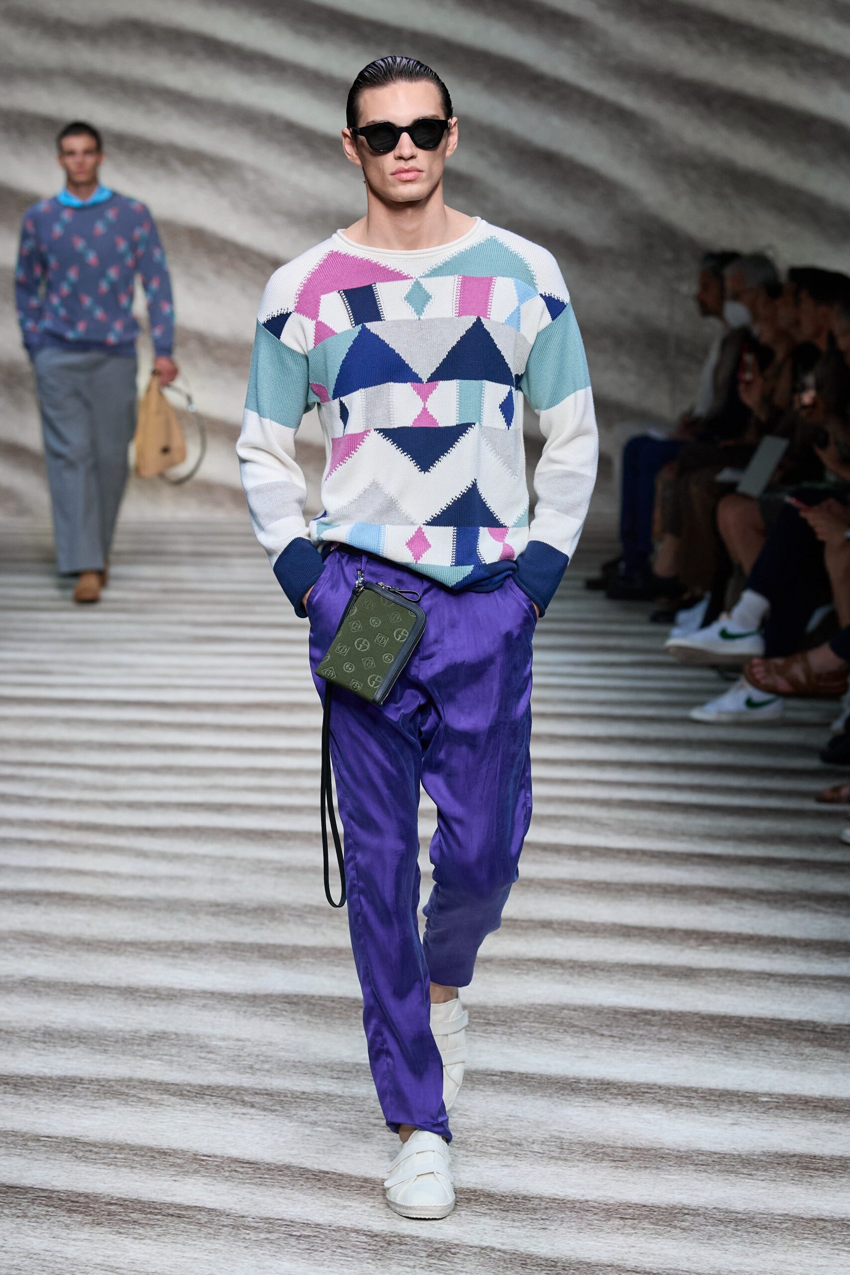 Giorgio Armani S/S 23 Menswear Look 38