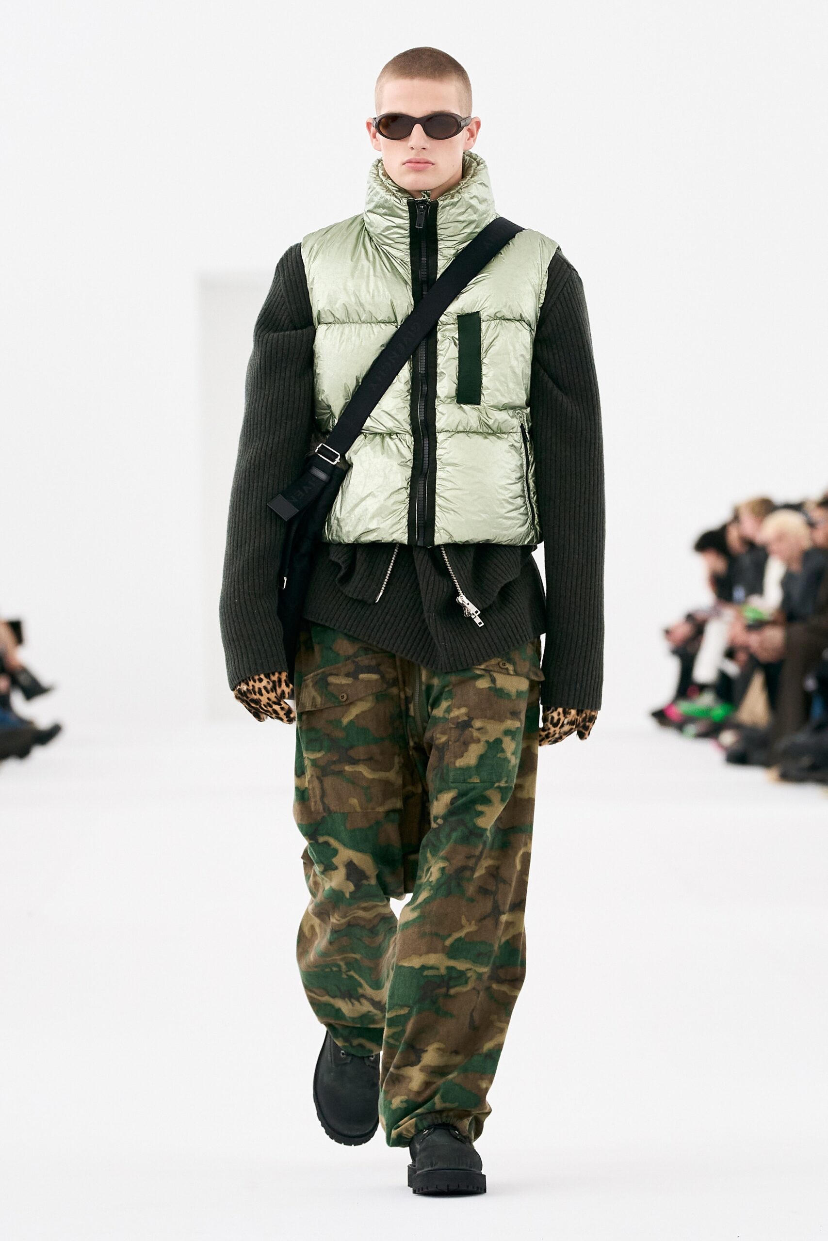 Givenchy F/W 23 Menswear Look 38